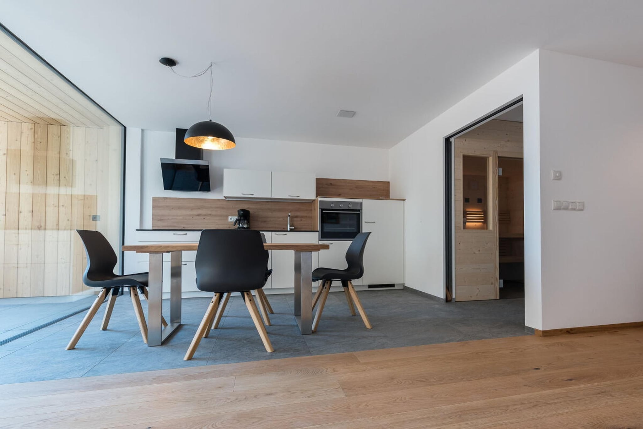 475989 - Eetkamer