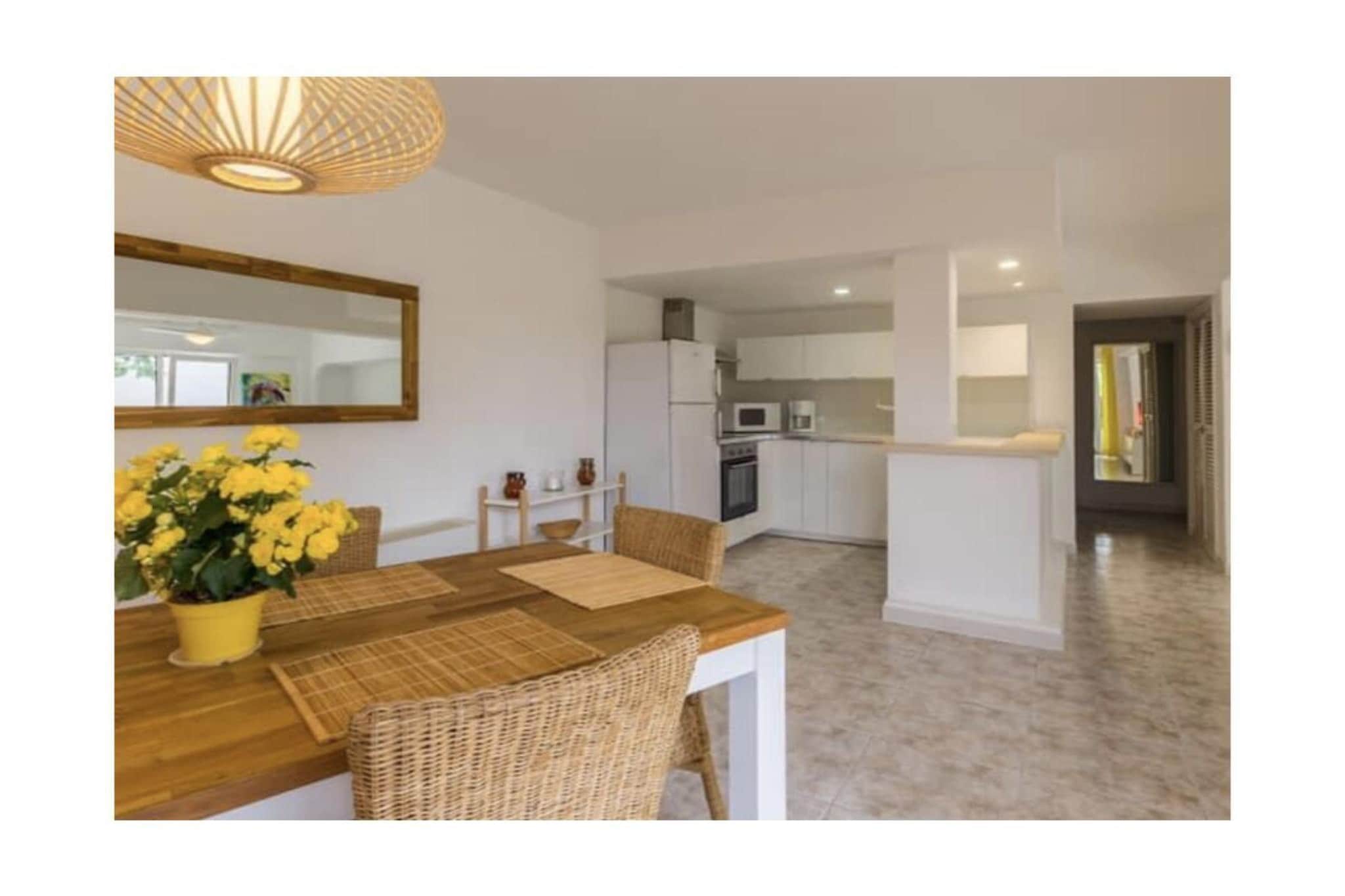 229439 - Dining room