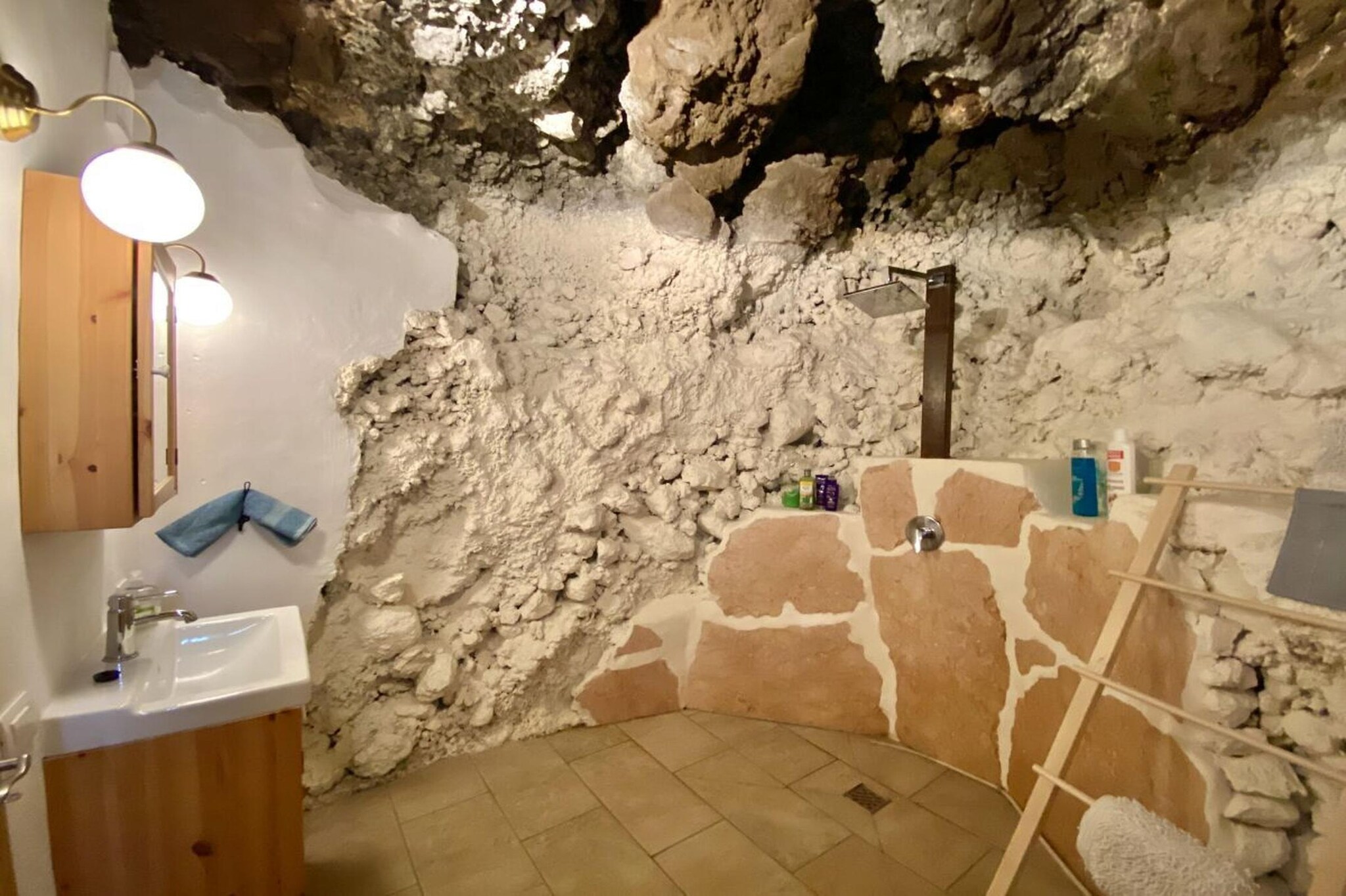 628369 - Badkamer