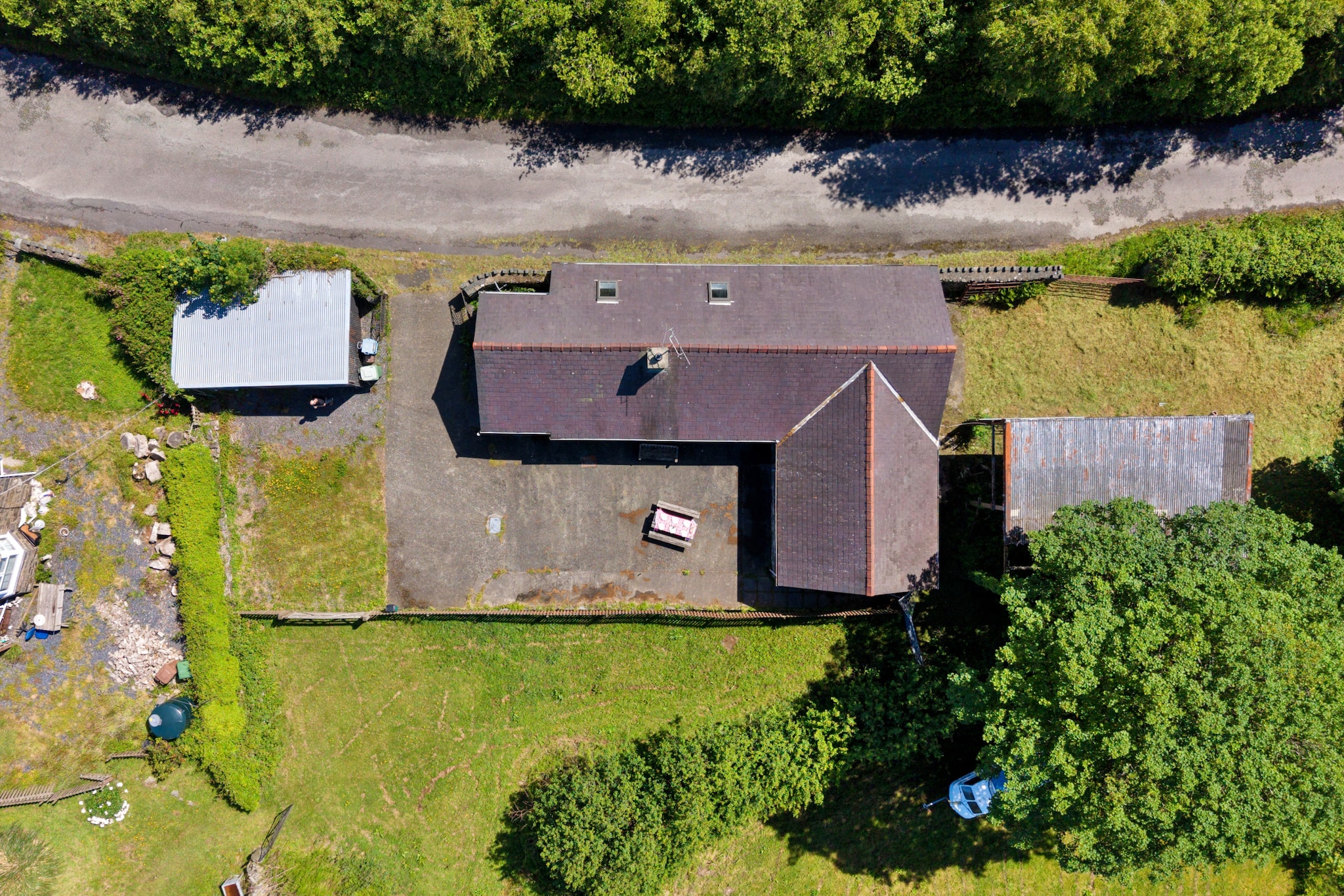 Penlon Cottage - Buitenkant zomer