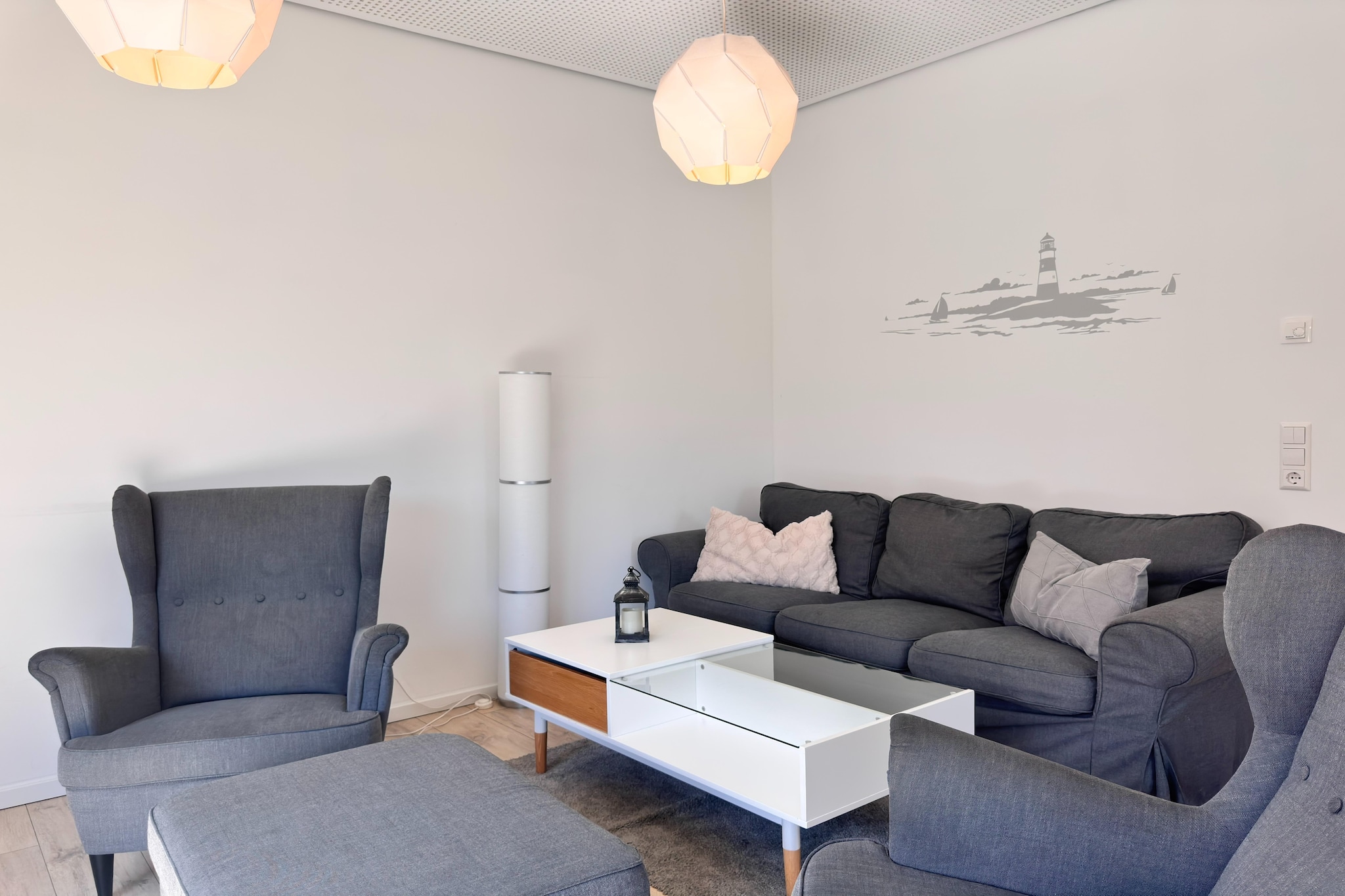 Luv & Lee gesamtes Haus - Wohnzimmer