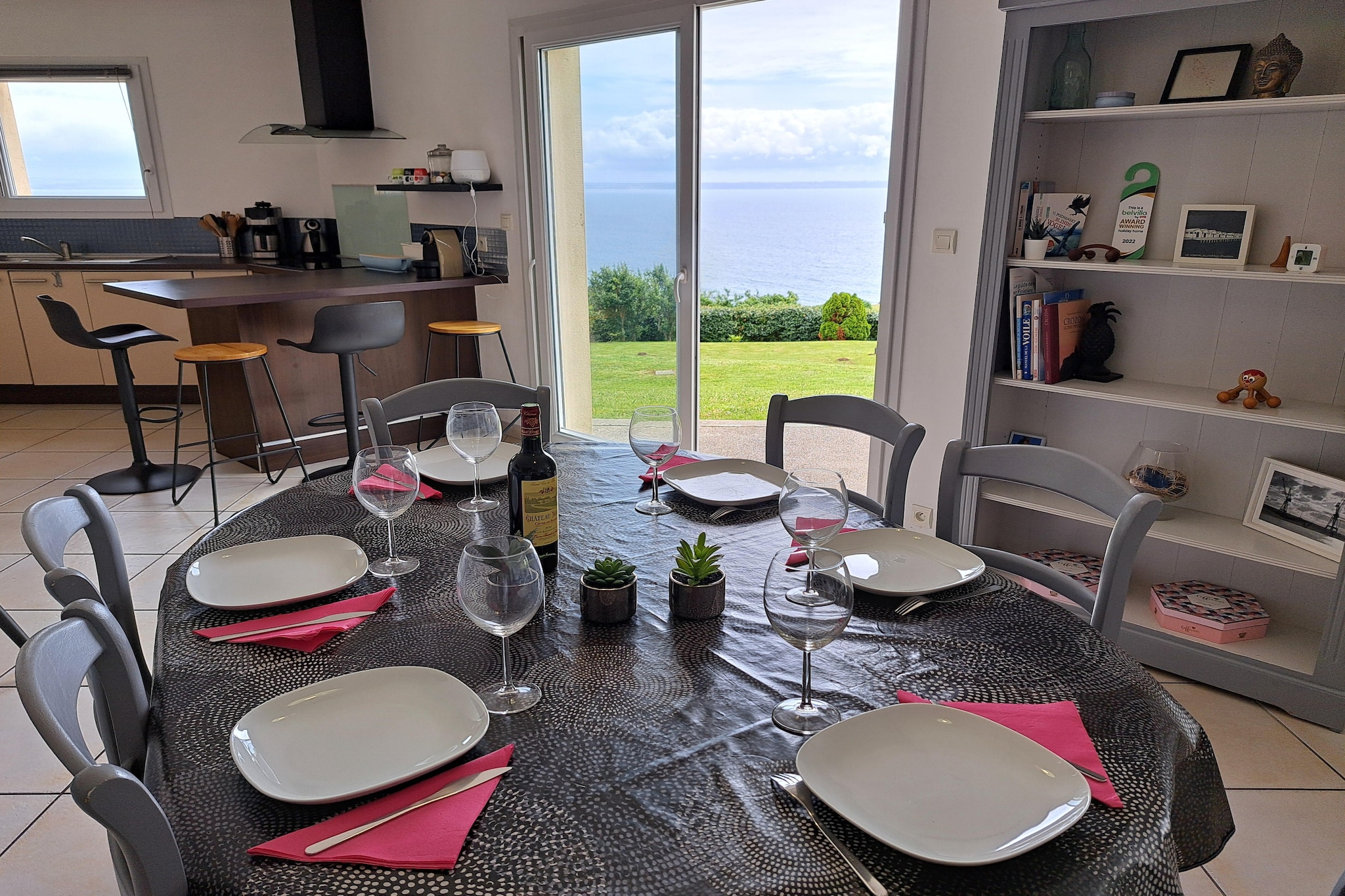 Villa de vacances avec vue mer panoramique à 180° à Telgruc-sur-Mer - Eetkamer