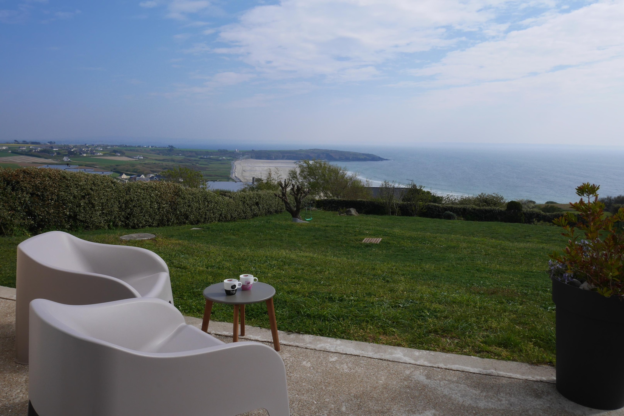Villa de vacances avec vue mer panoramique à 180° à Telgruc-sur-Mer - Terrasbalkon