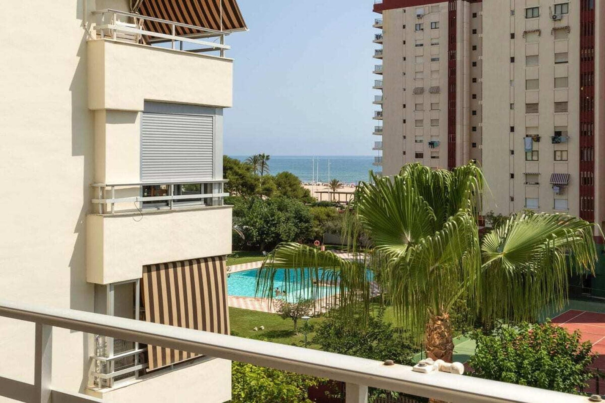 599471 - Vue d'été