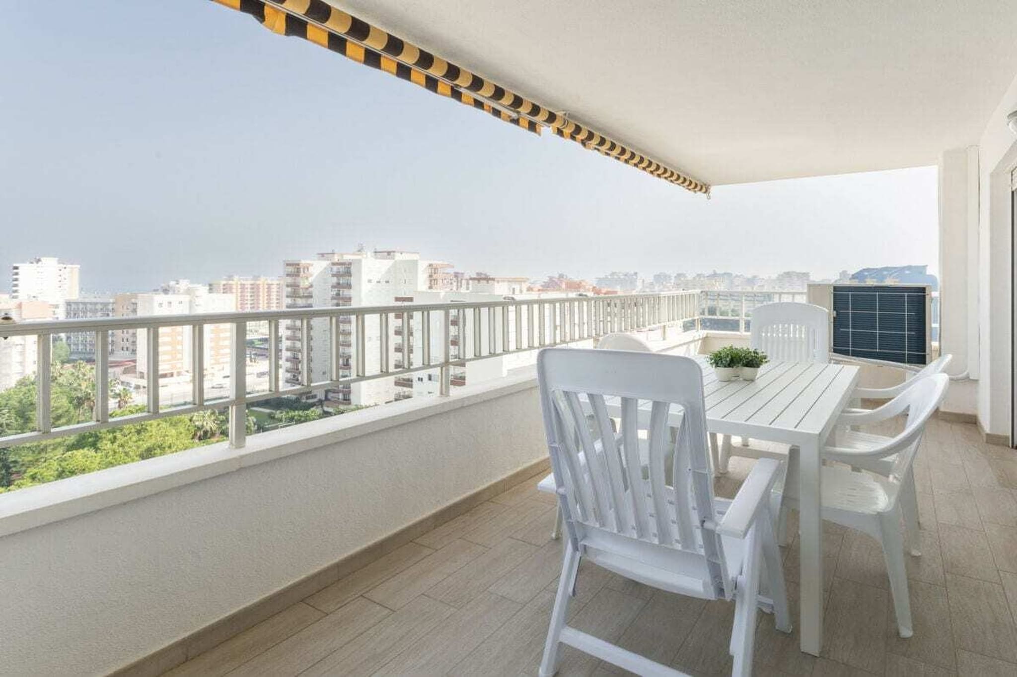 599472 - Terrasse / balcon