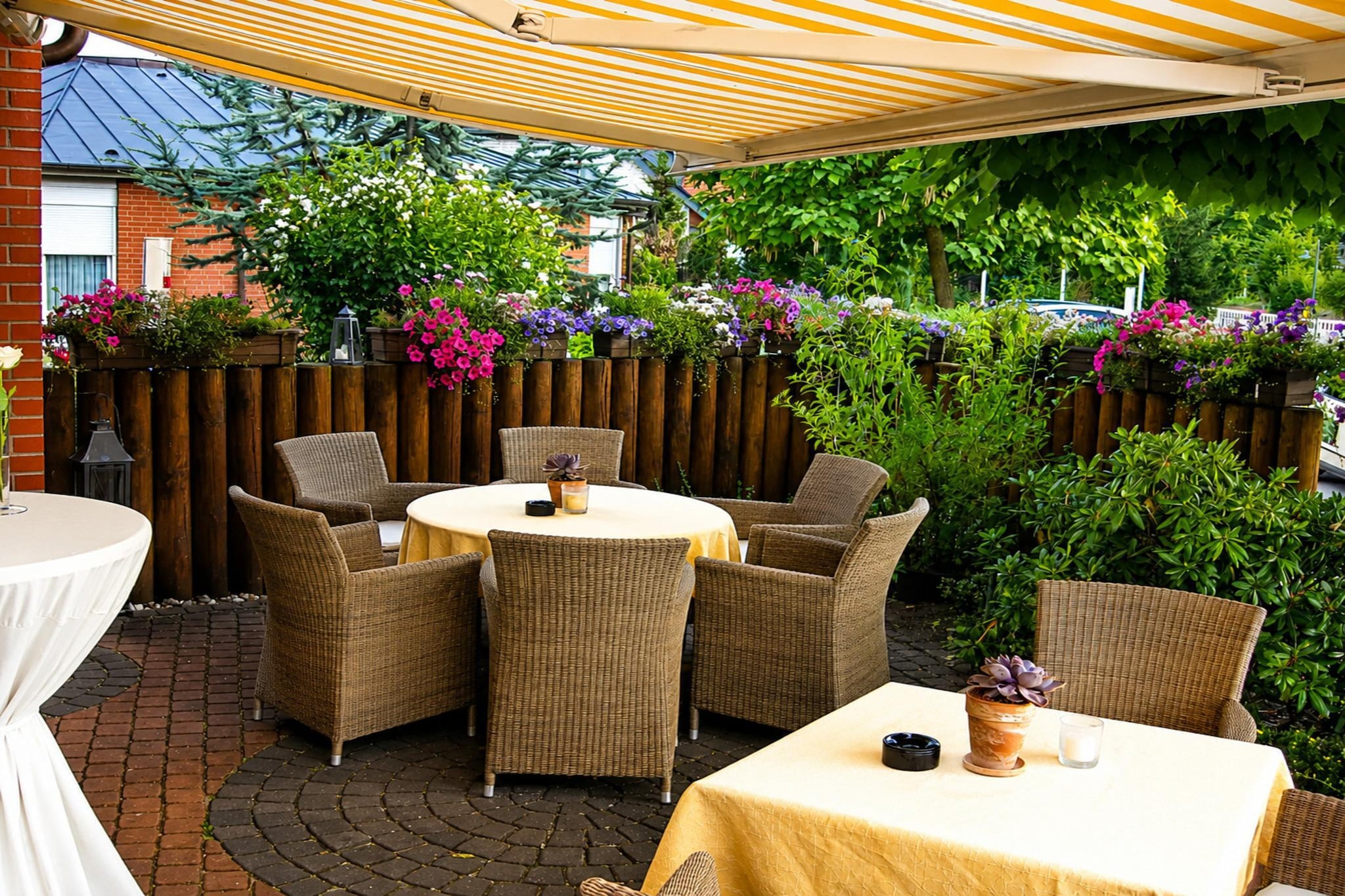Wolfsburg Sandkamp  - Standard Triple Room - Image-tags.hotelfacilitiesandservices