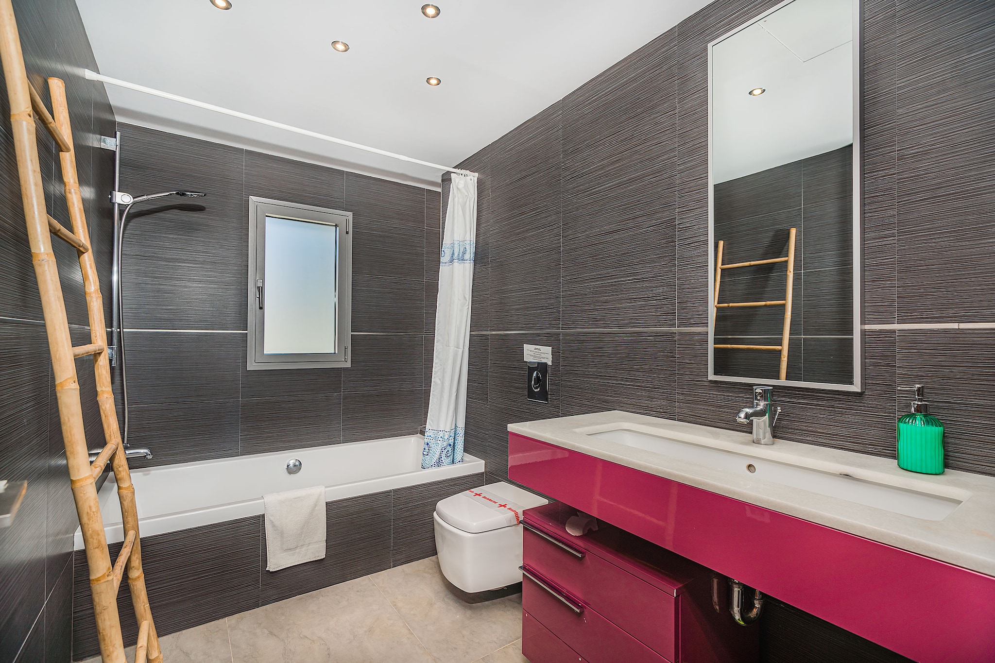 ALBUFERA Ref. PLM02 - Badkamer