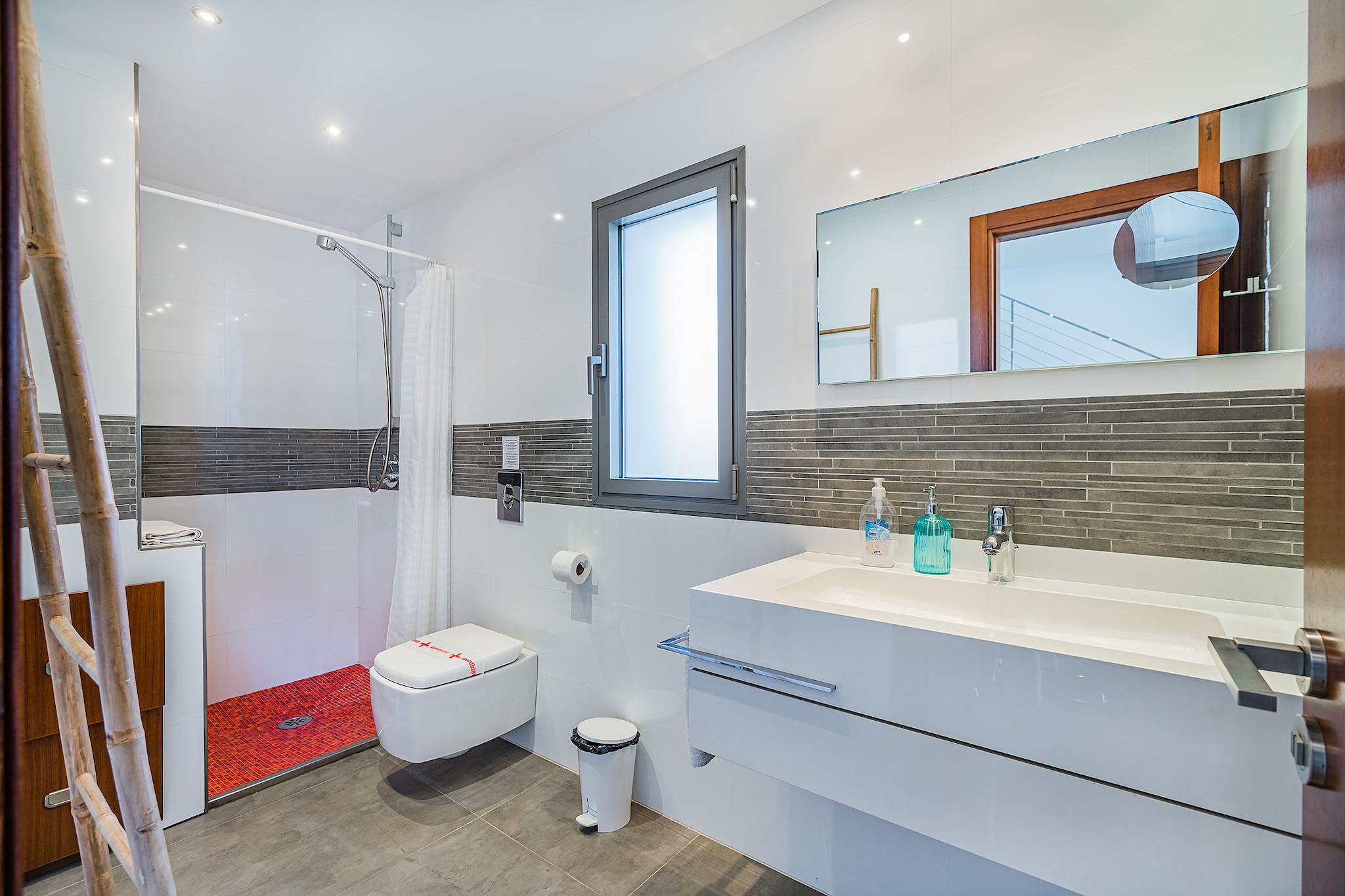ALBUFERA Ref. PLM02 - Badkamer