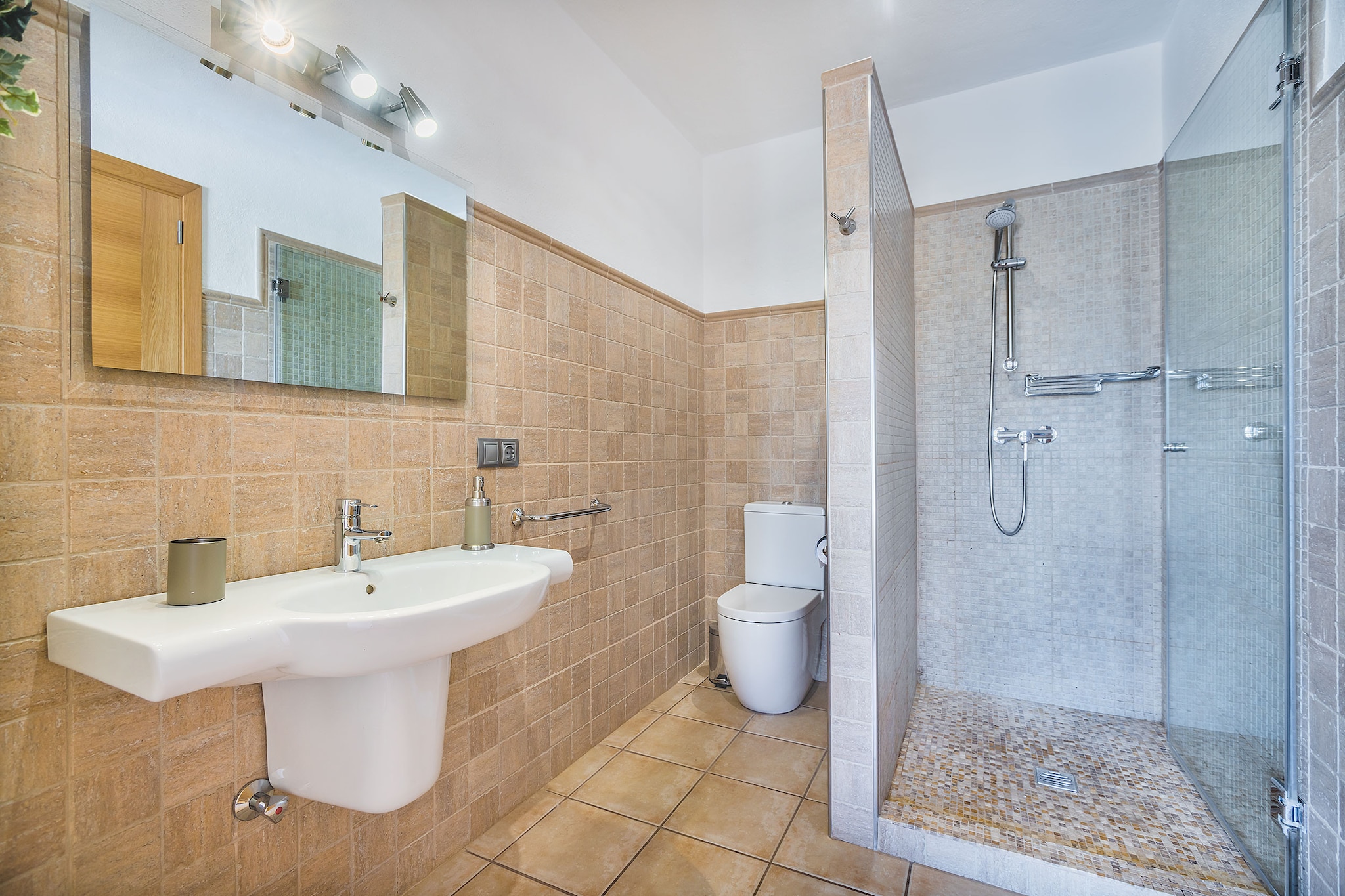 CAN RUA  Ref. POB06 - Badkamer