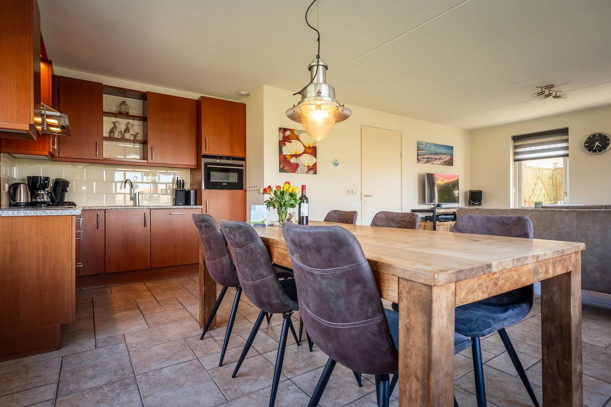 6-person villa in a Texel villa park - Eetkamer