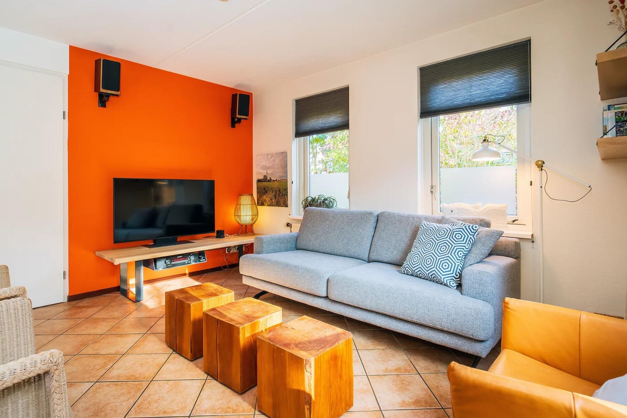 6-person luxury villa with 2 bathrooms on Texel - Woonkamer