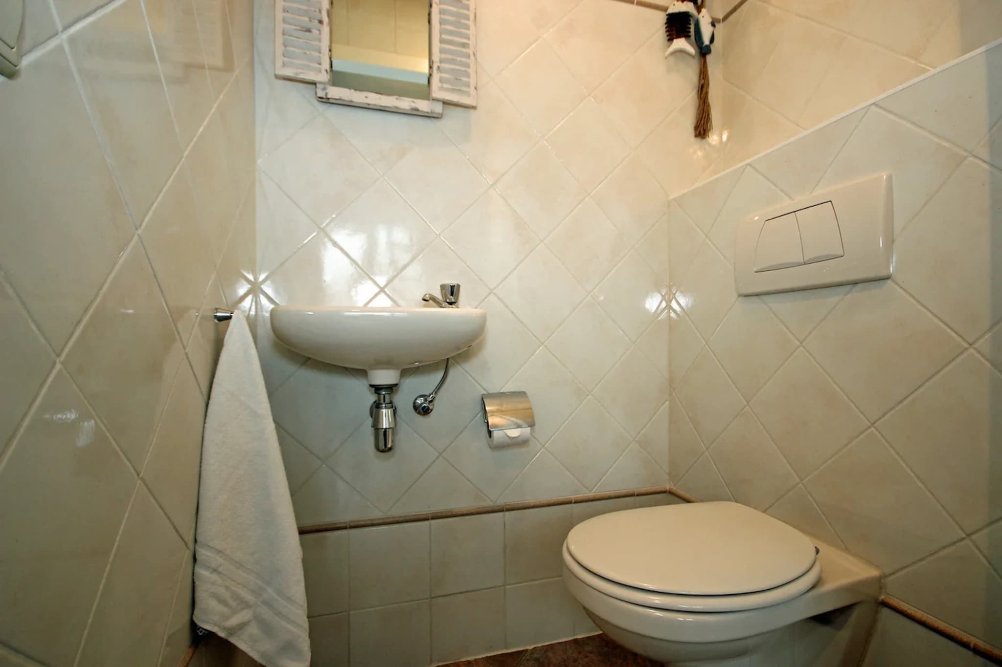 5-person luxury holiday villa on Texel - Badkamer