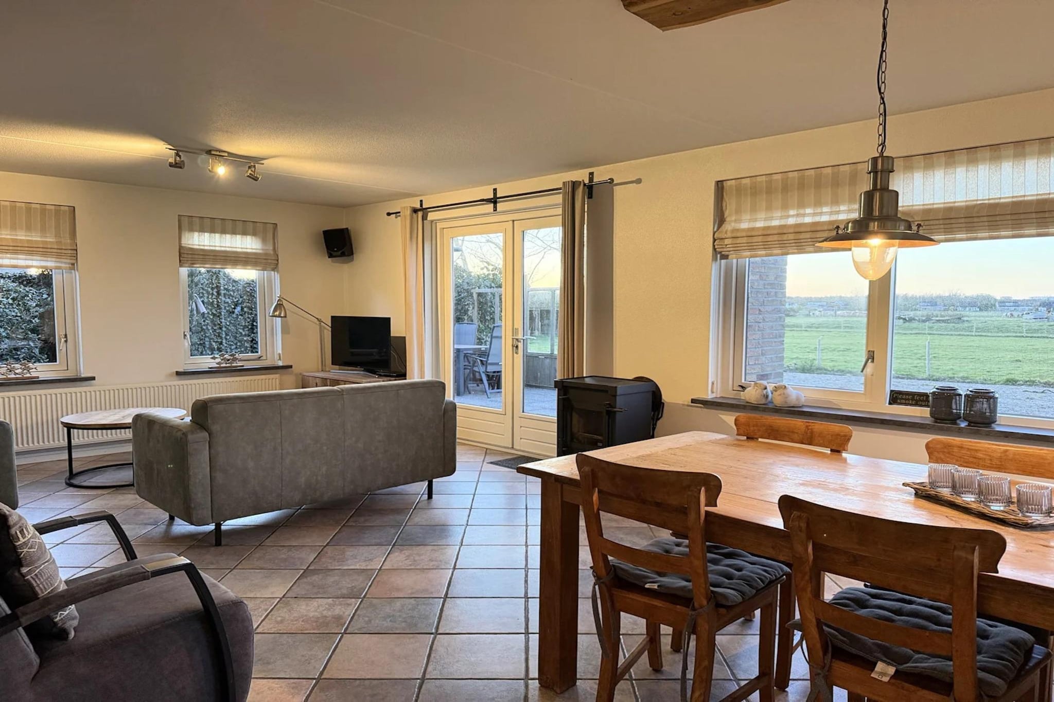 5-person luxury holiday villa on Texel - Eetkamer