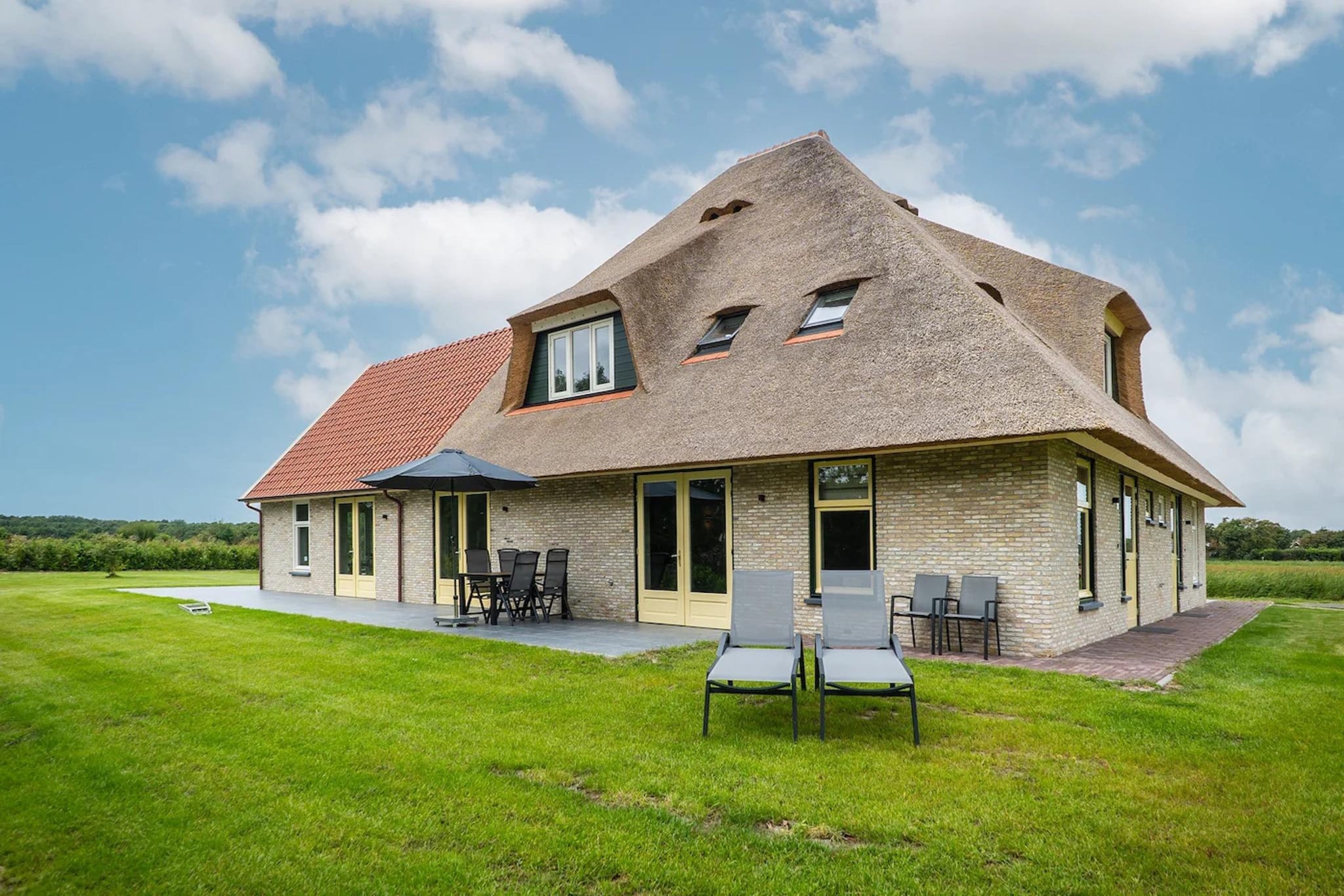Dutch farmhouse 166 166A - Terrasbalkon