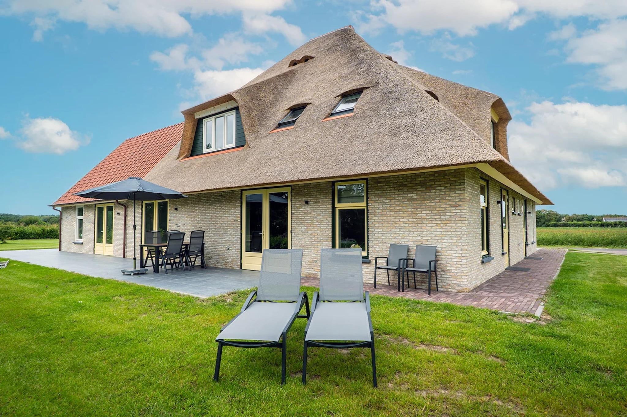 Dutch farmhouse 166 166A - Terrasbalkon