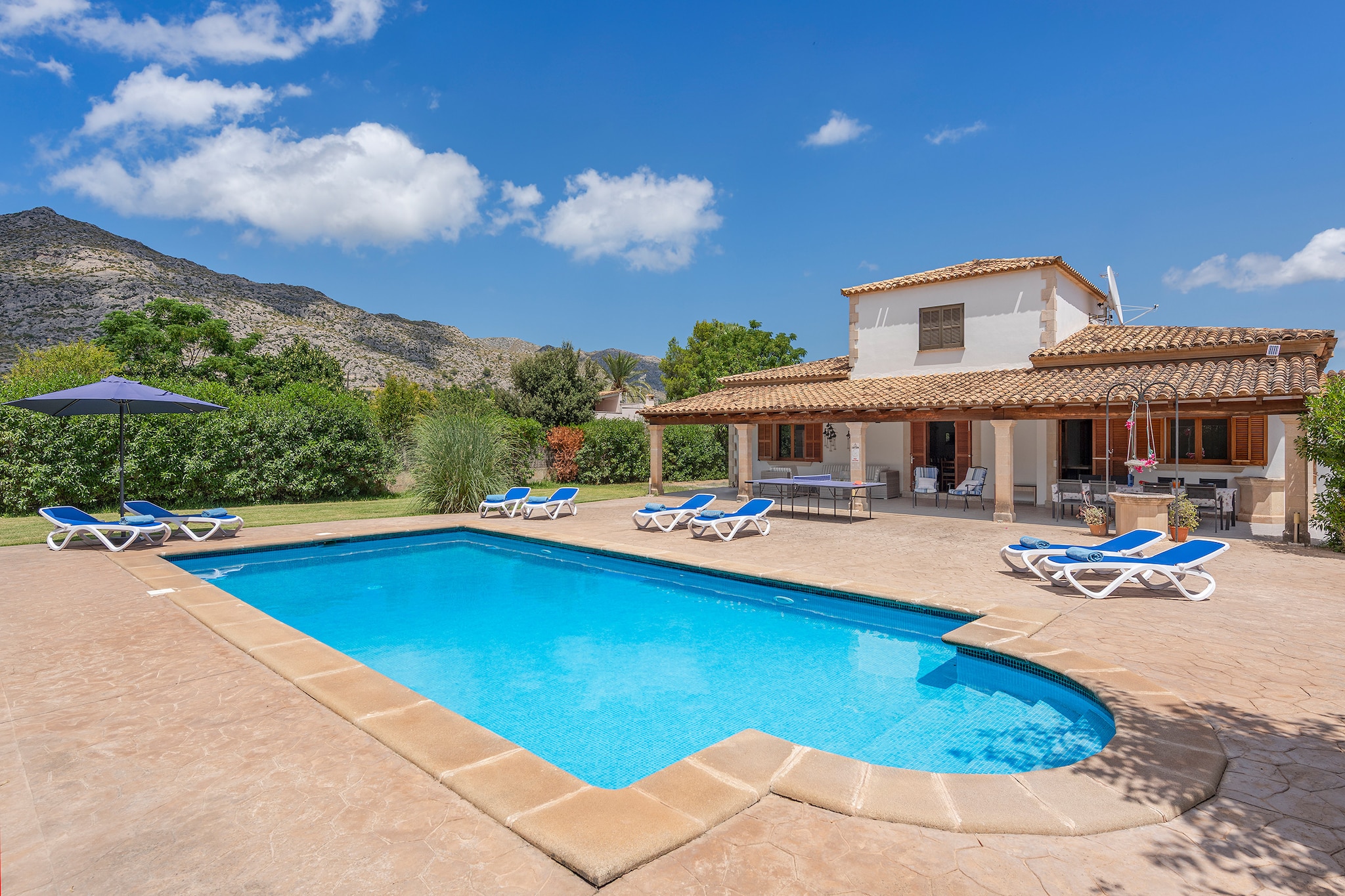 VILLA ORQUIDEA Ref: VP96 - Exterior in summer