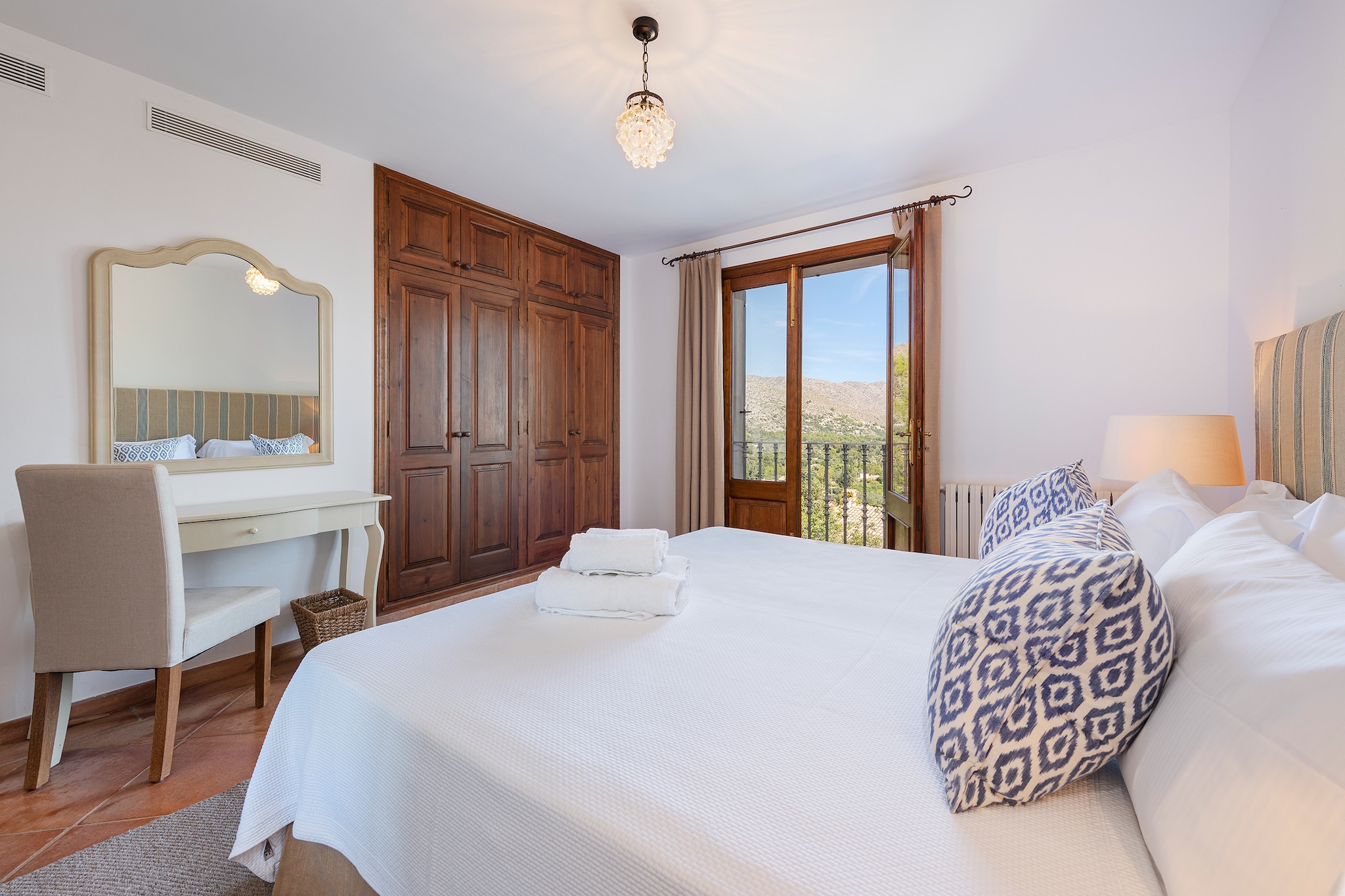 Luxury Villa EL DORA Ref: VP90 - Chambre