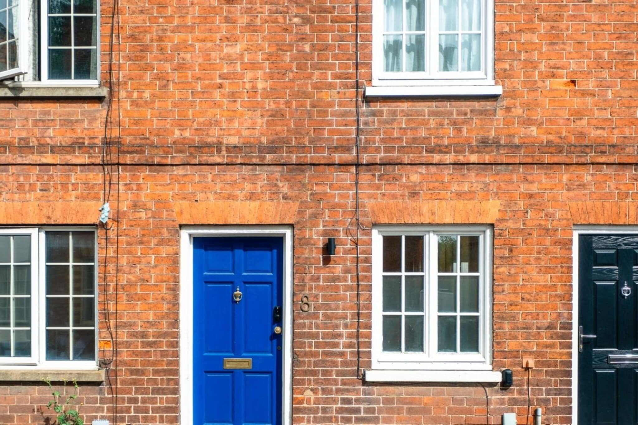 Three Storeys in Newent - Buitenkant zomer