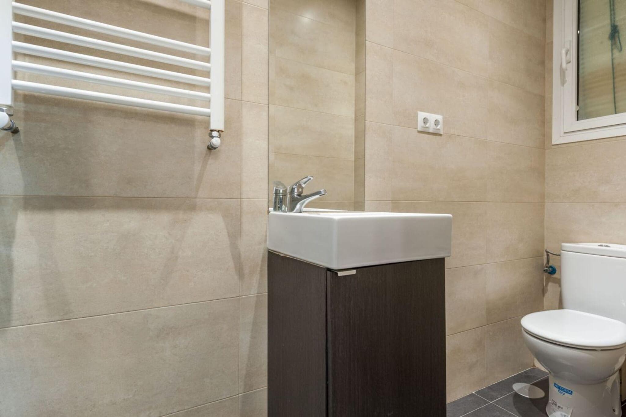 Atocha VI - Bathroom