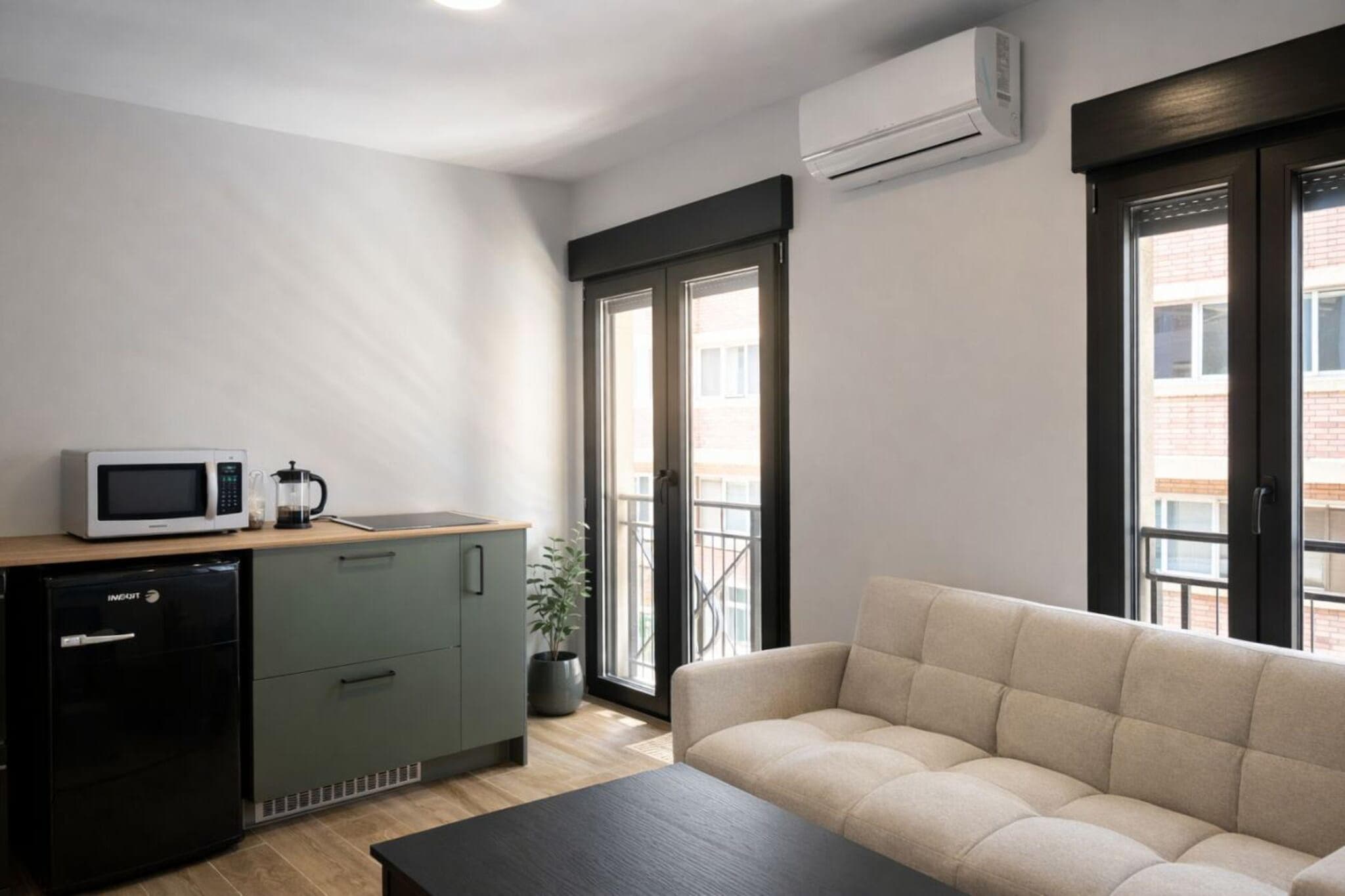 C Las Ventas G - Woonkamer
