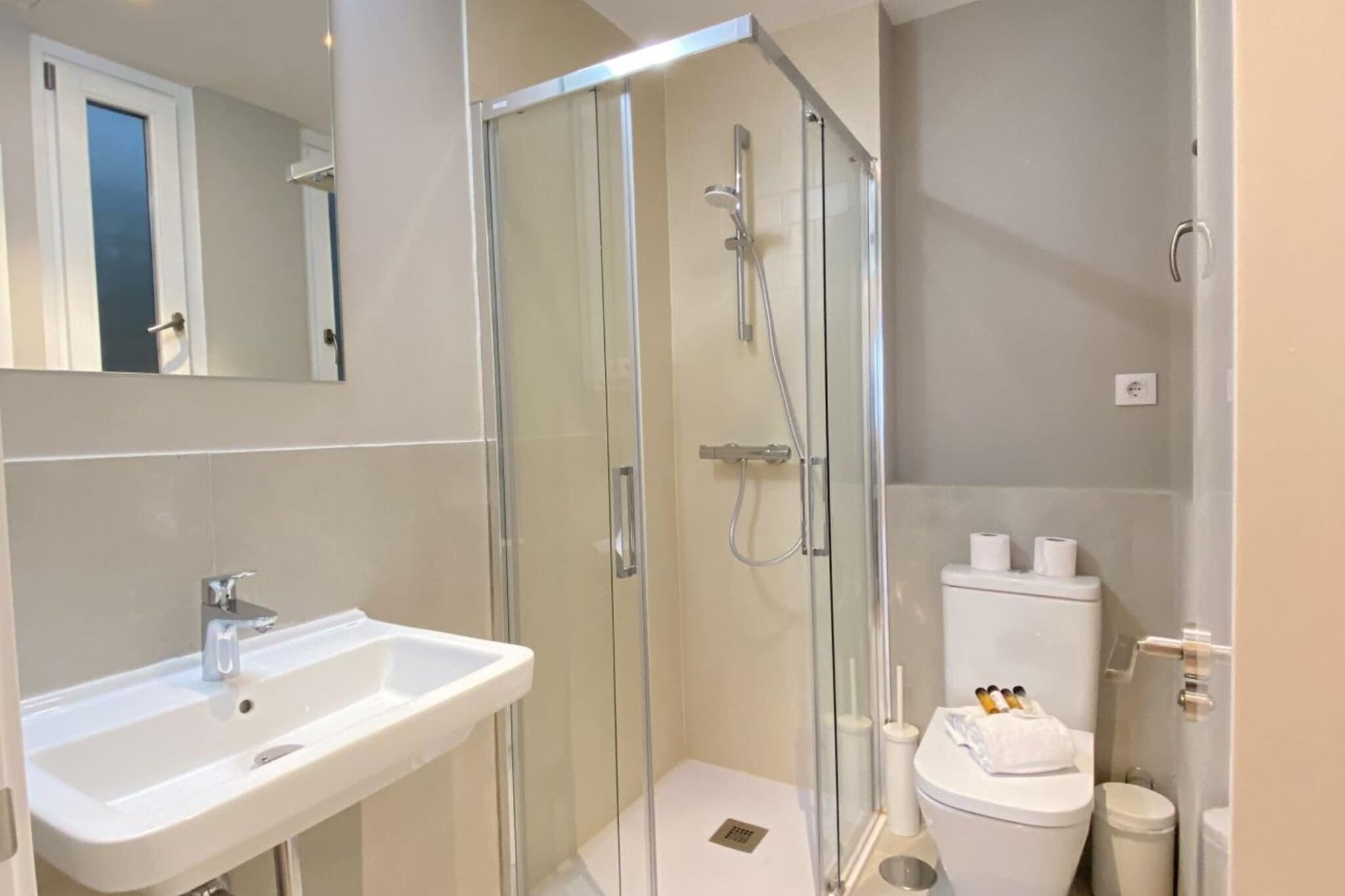 C Latina 1-1 - Badezimmer