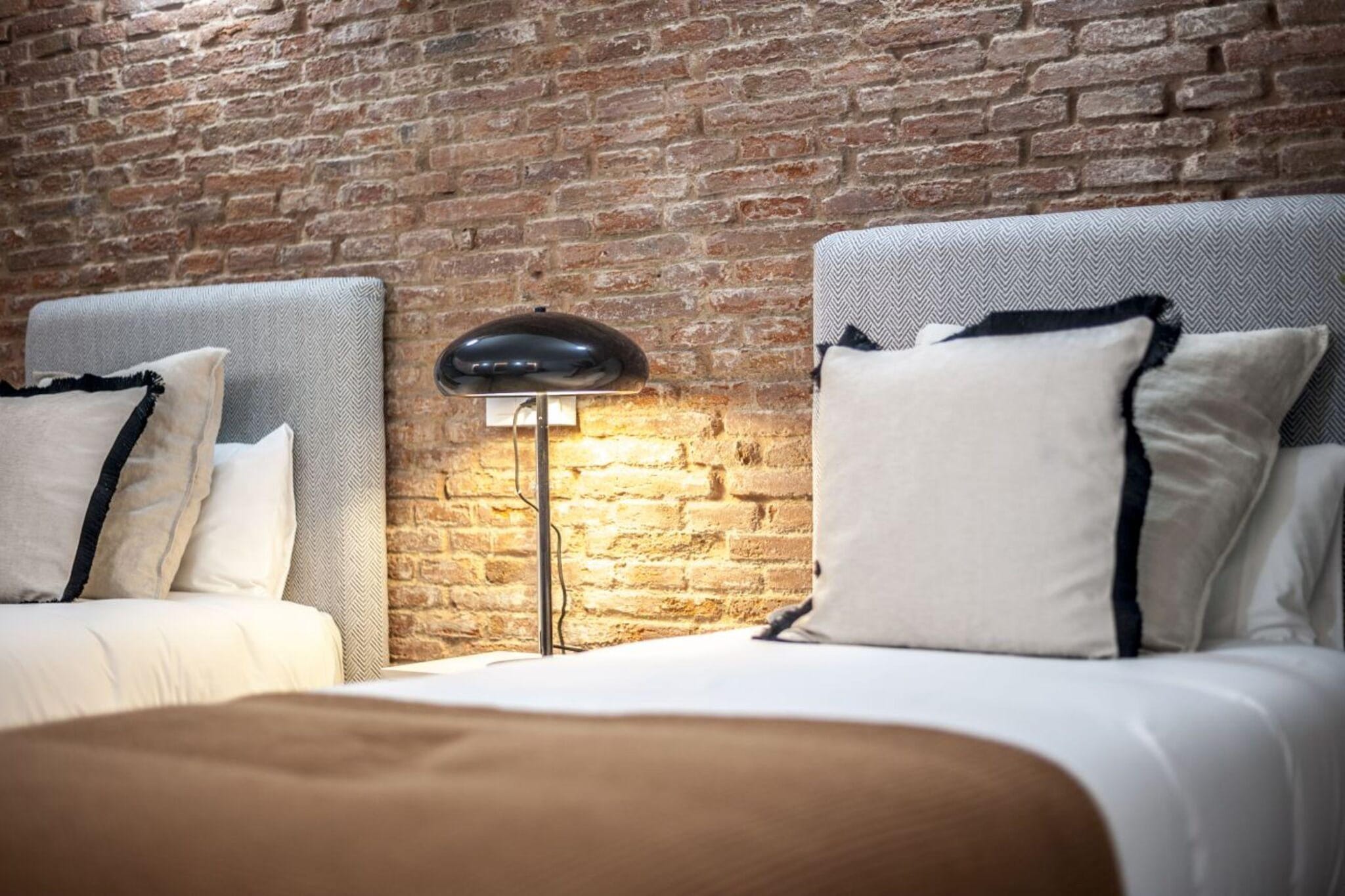 C Latina Bajo Izq - Bedroom