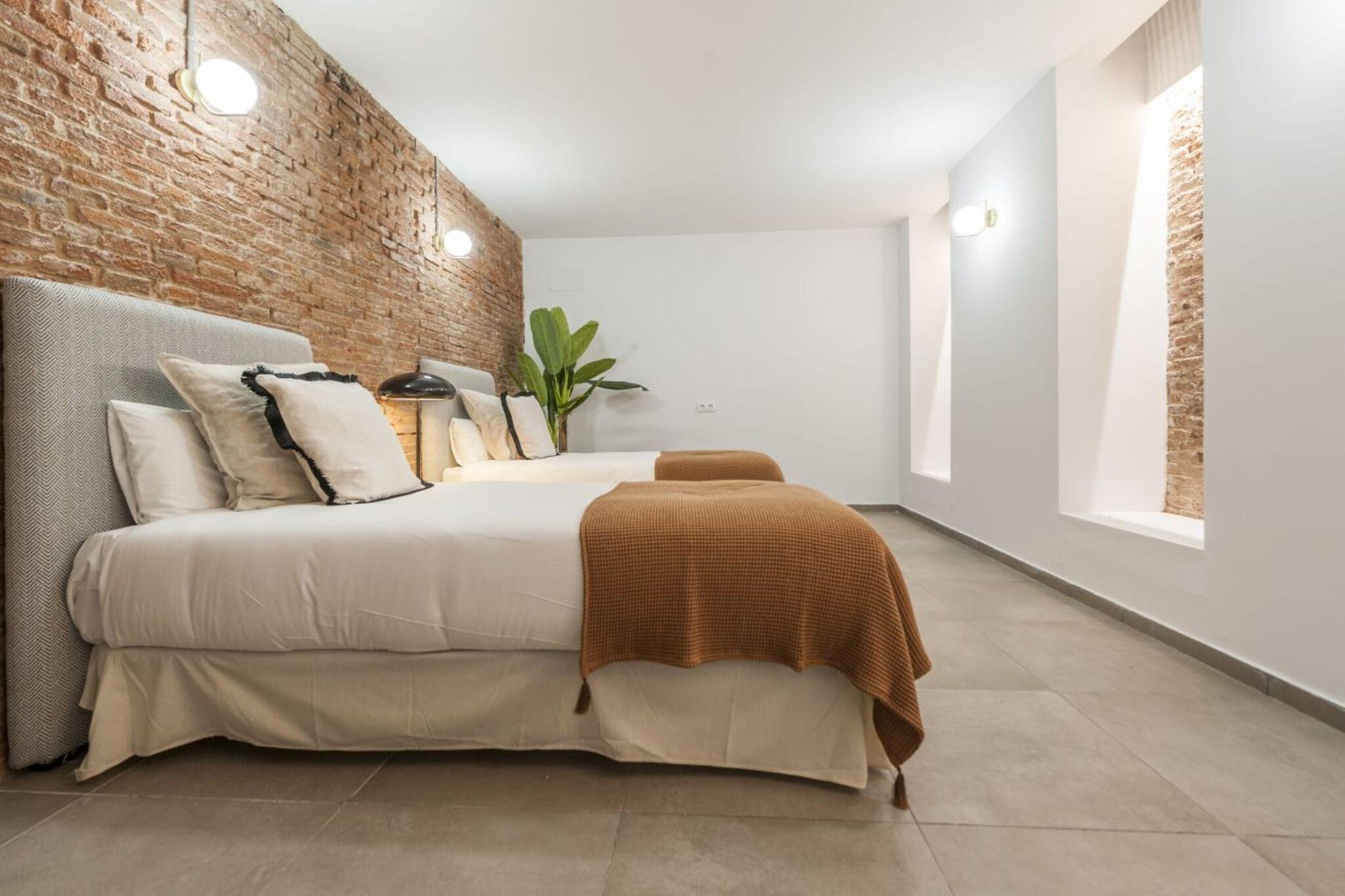 C Latina Bajo Izq - Bedroom