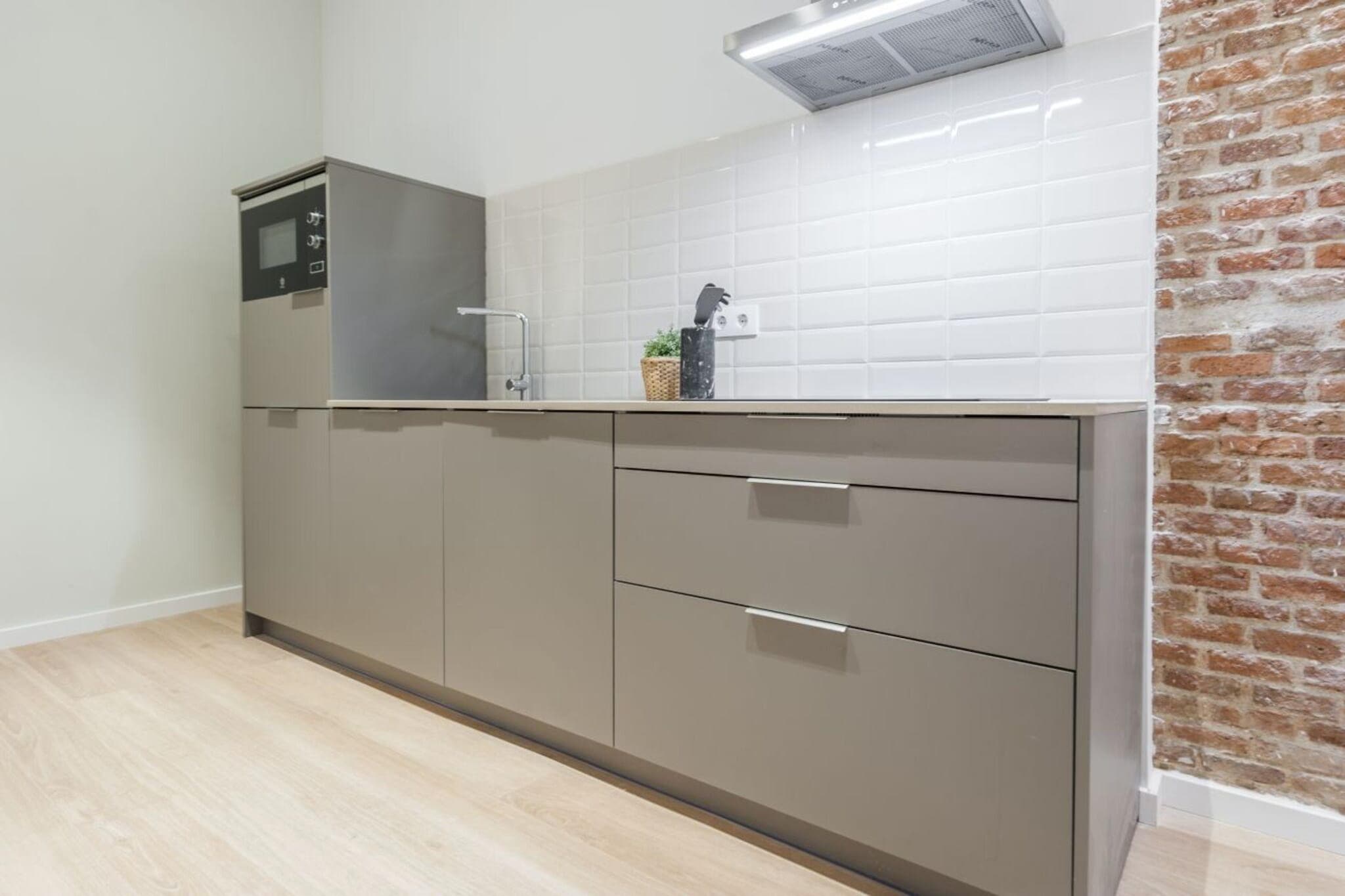 C Latina Bajo Izq - Kitchen