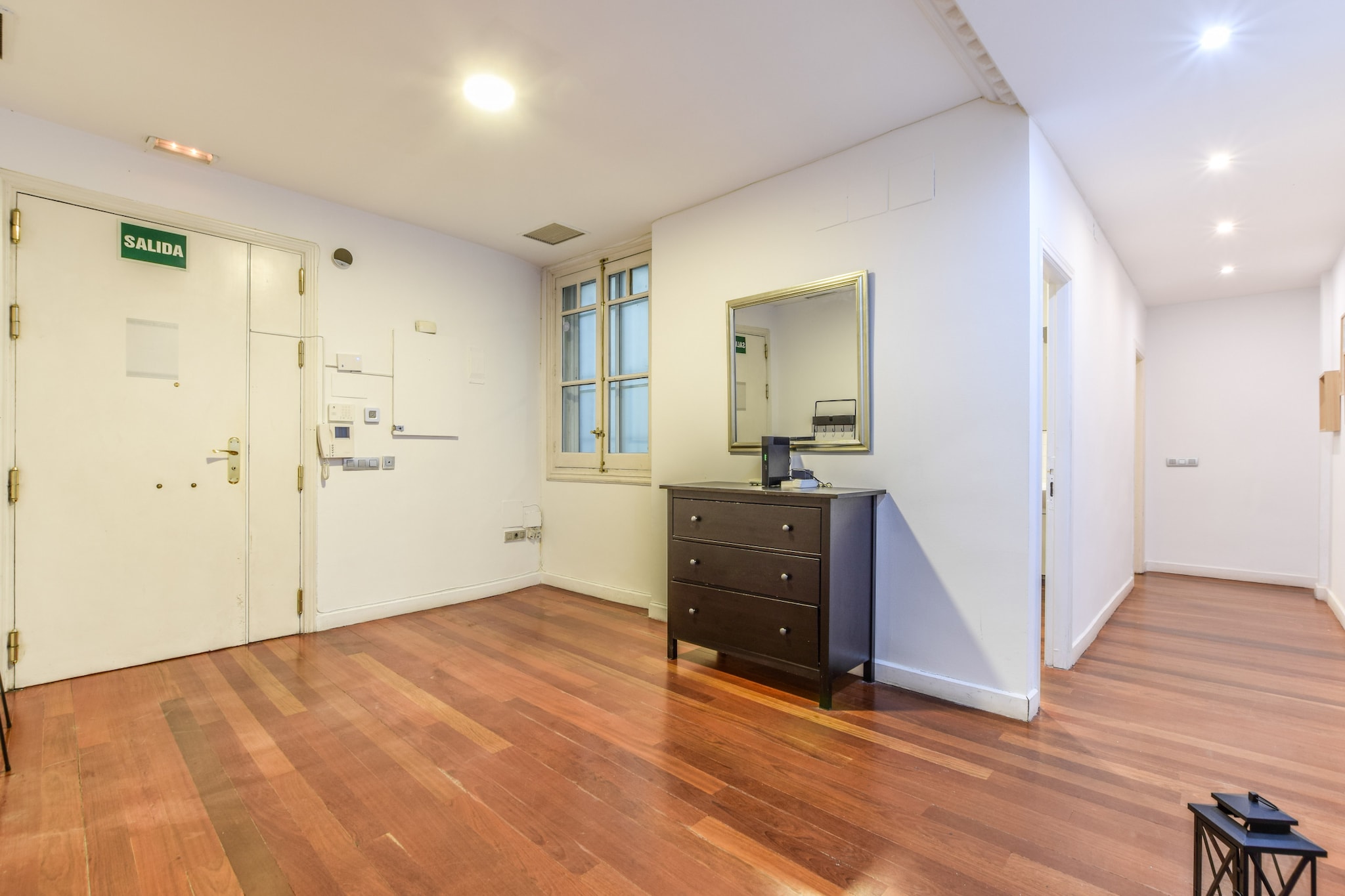 Fuencarral V - Hall & reception