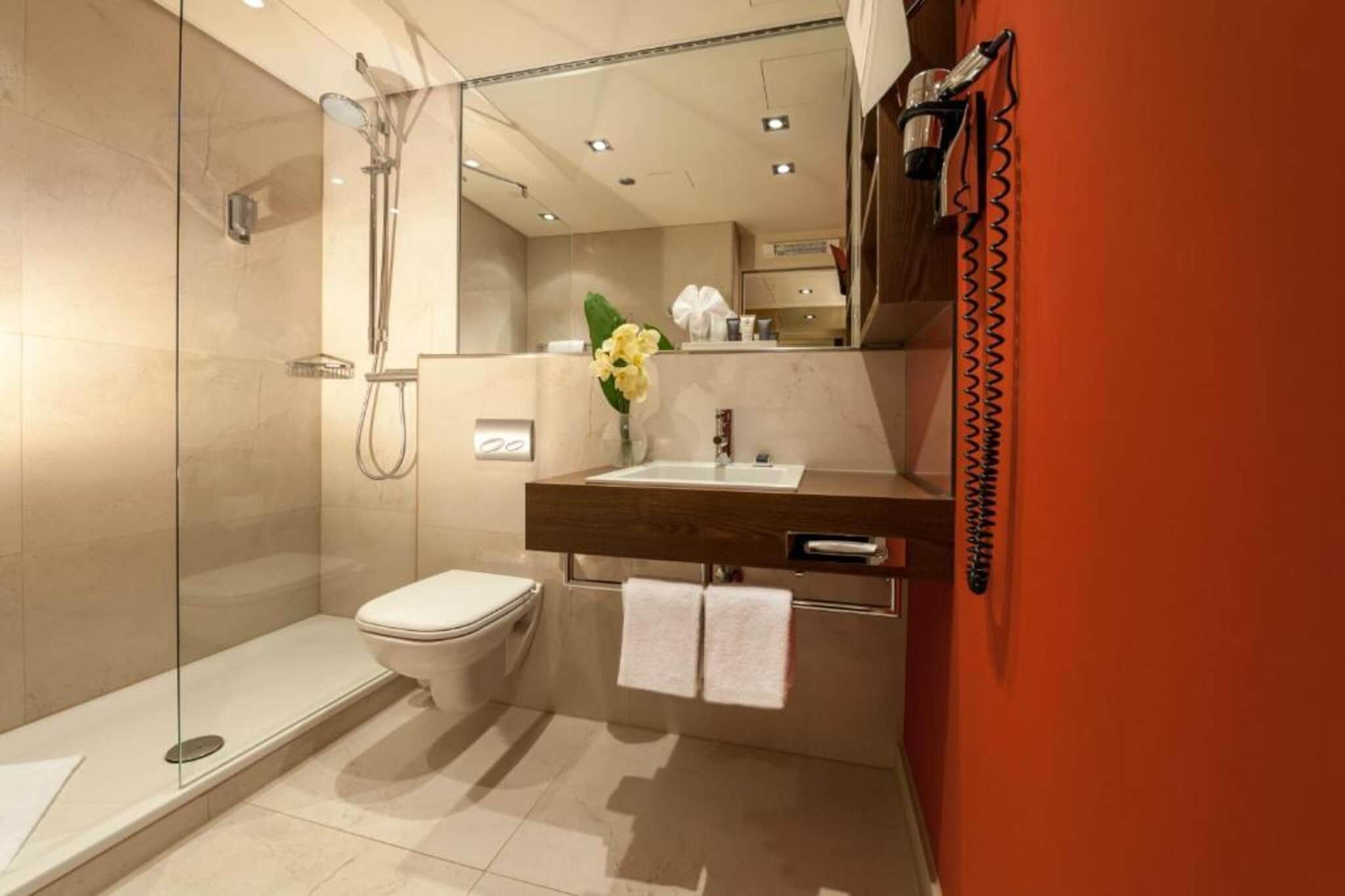 Dorint Main Taunus Zentrum Frankfurt Sulzbach - Standard Single Room - Badkamer