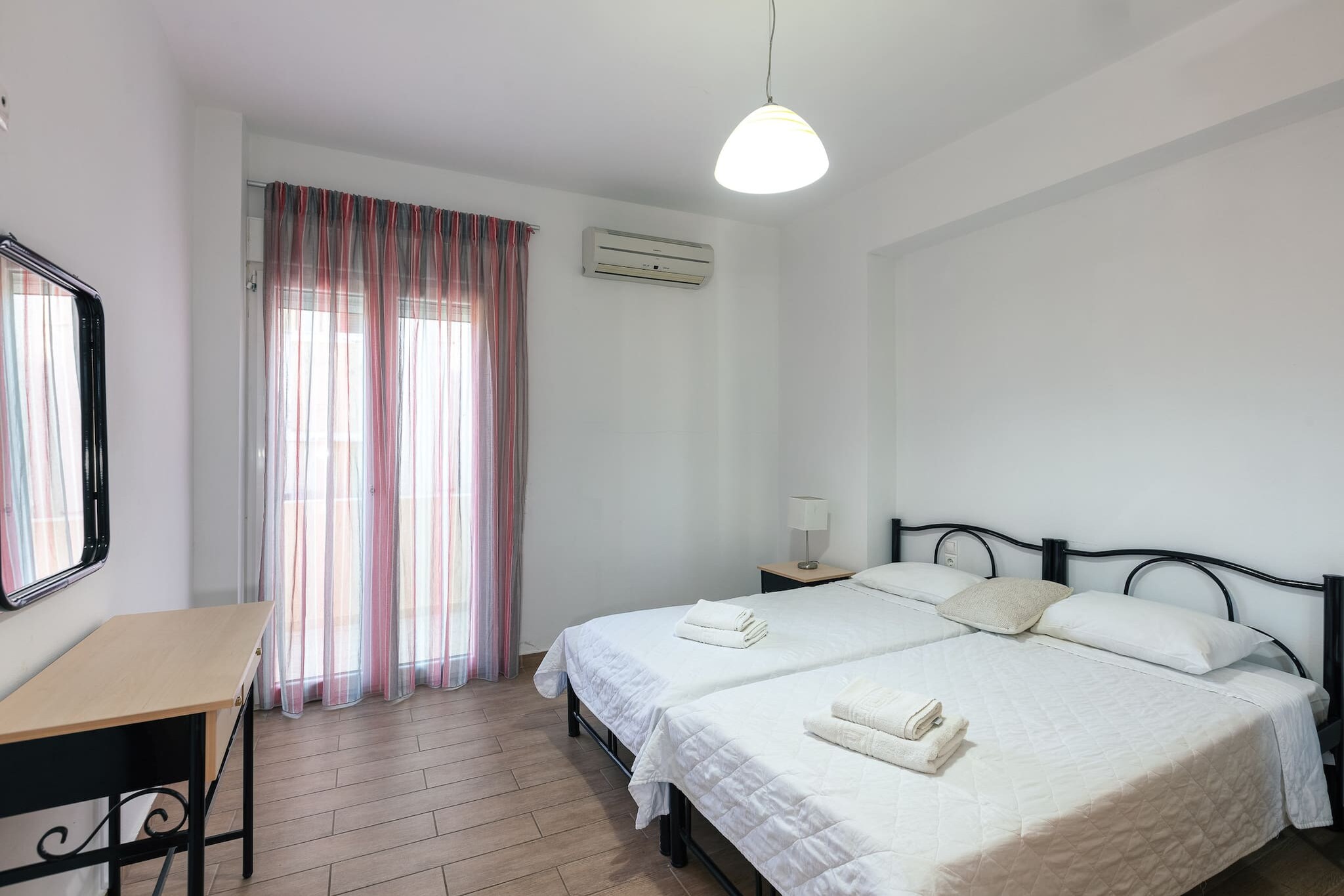 Sofia skaleta - Bedroom
