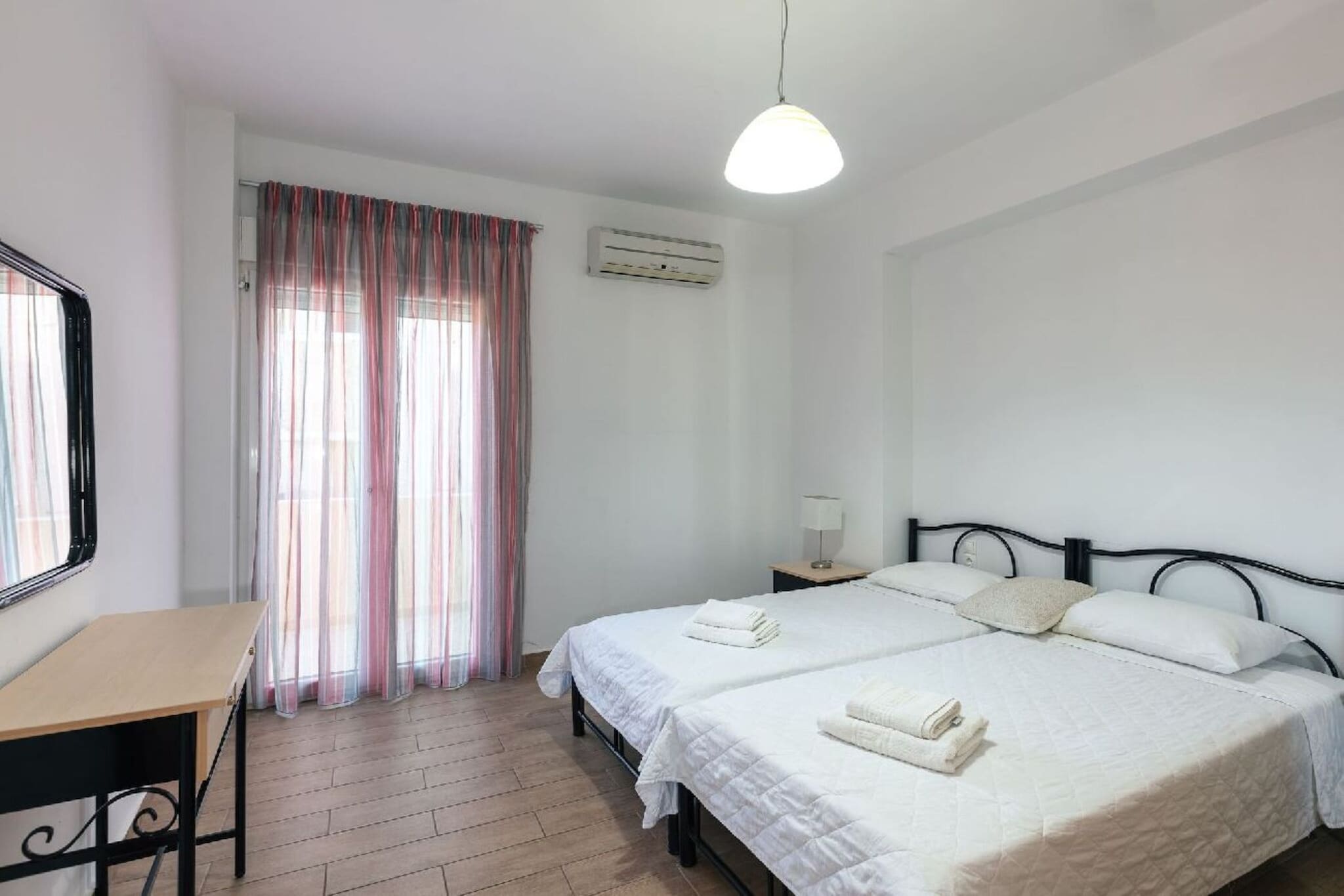 Sofia skaleta - Bedroom