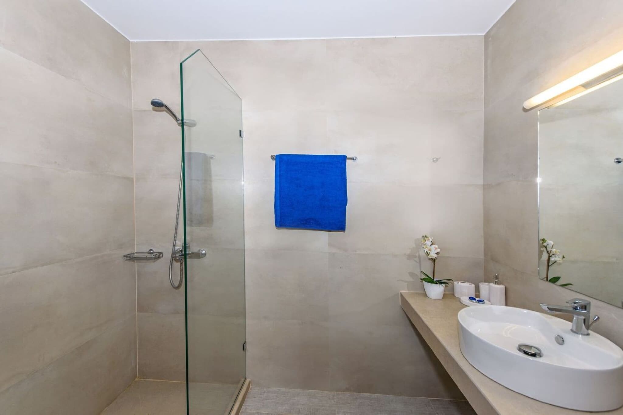 Prines - Villa - Badkamer