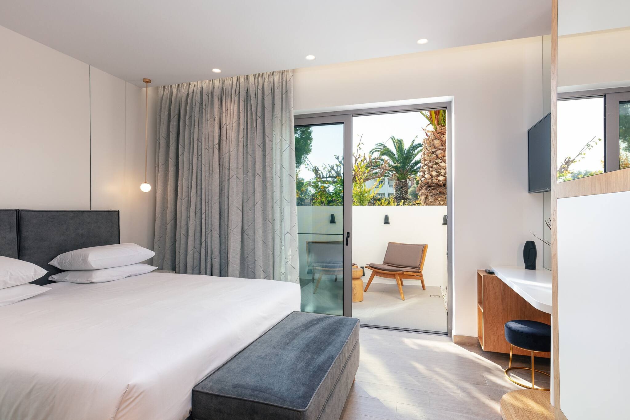 Macaw Residence - Bedroom