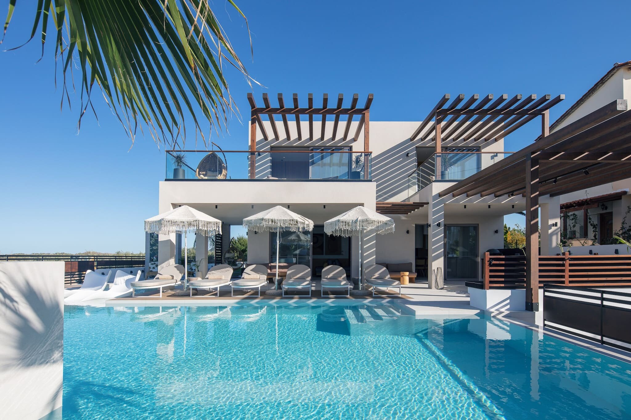 Macaw Residence - Swimming pool