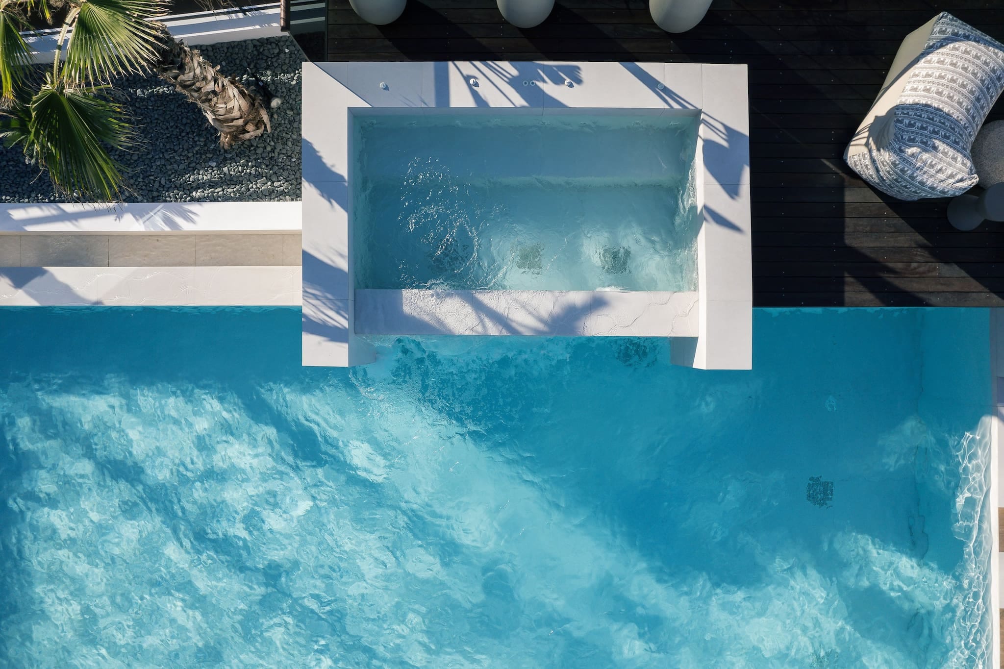 Macaw Residence - Swimming pool