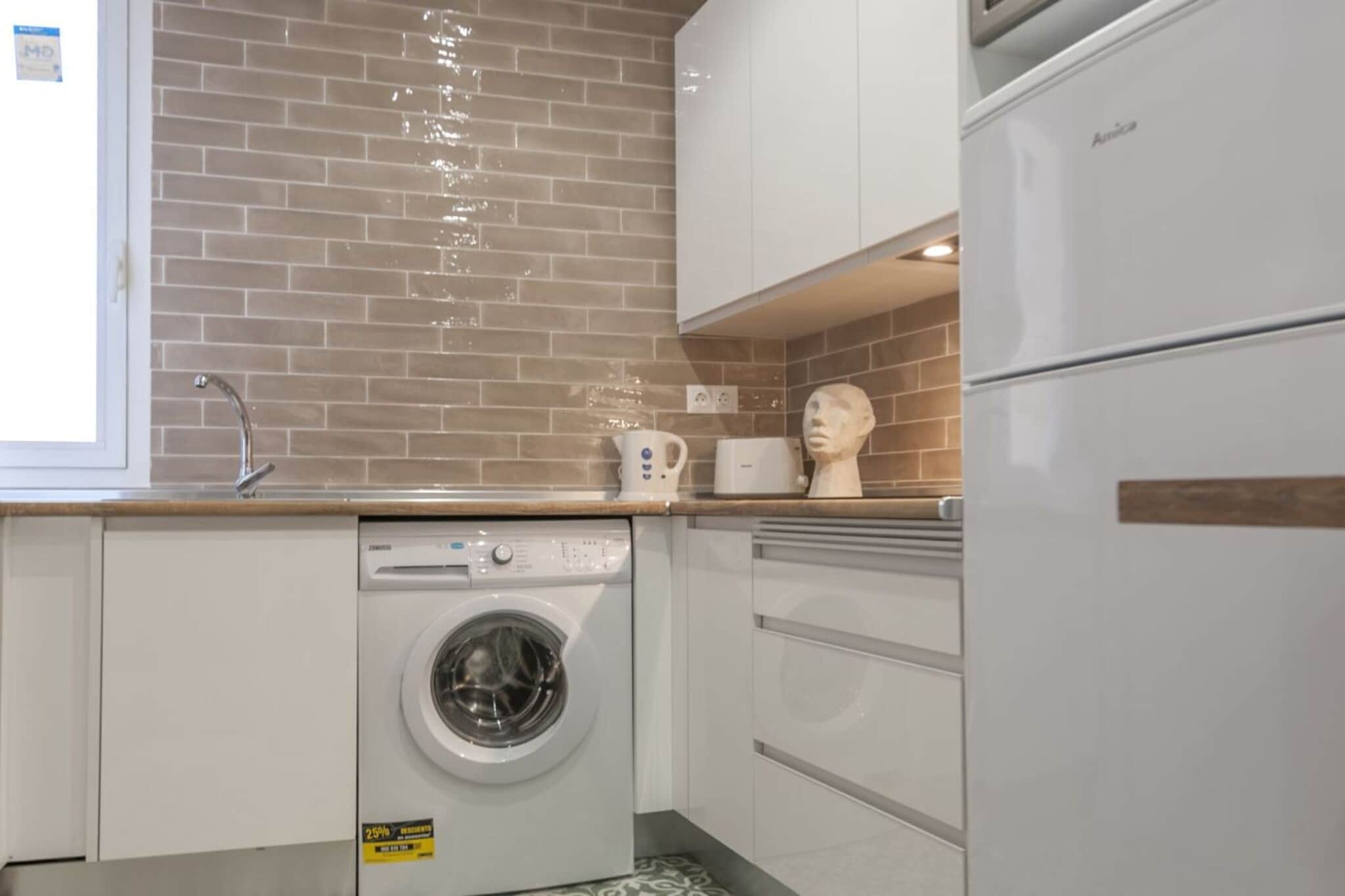 La Latina I - Kitchen