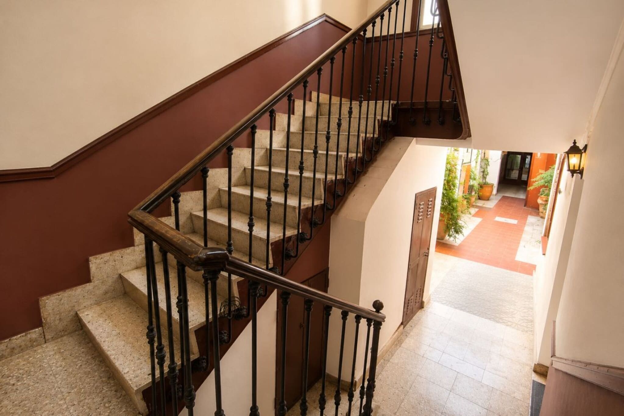 La Latina I - Stairs