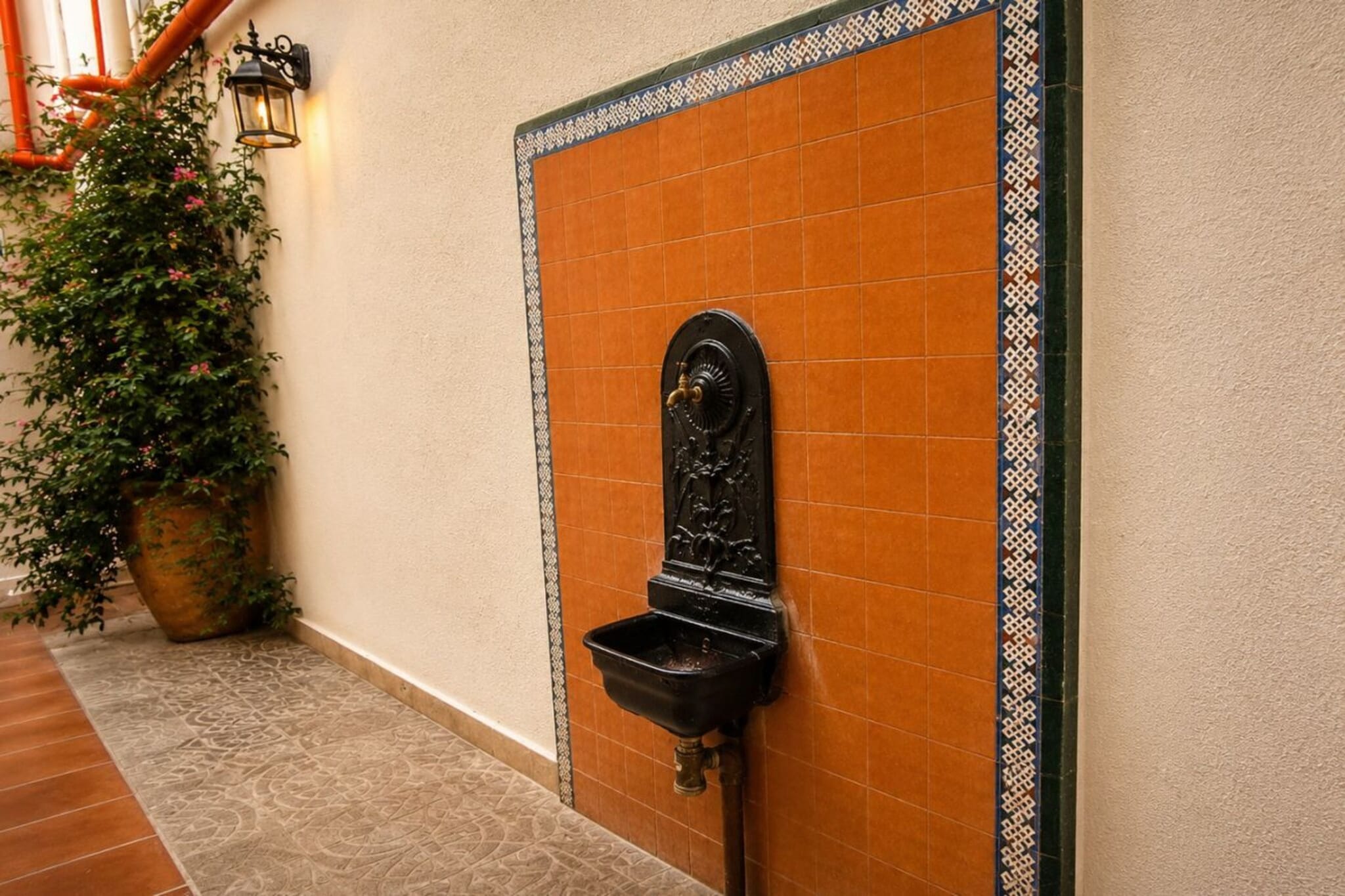 La Latina I - Facilities