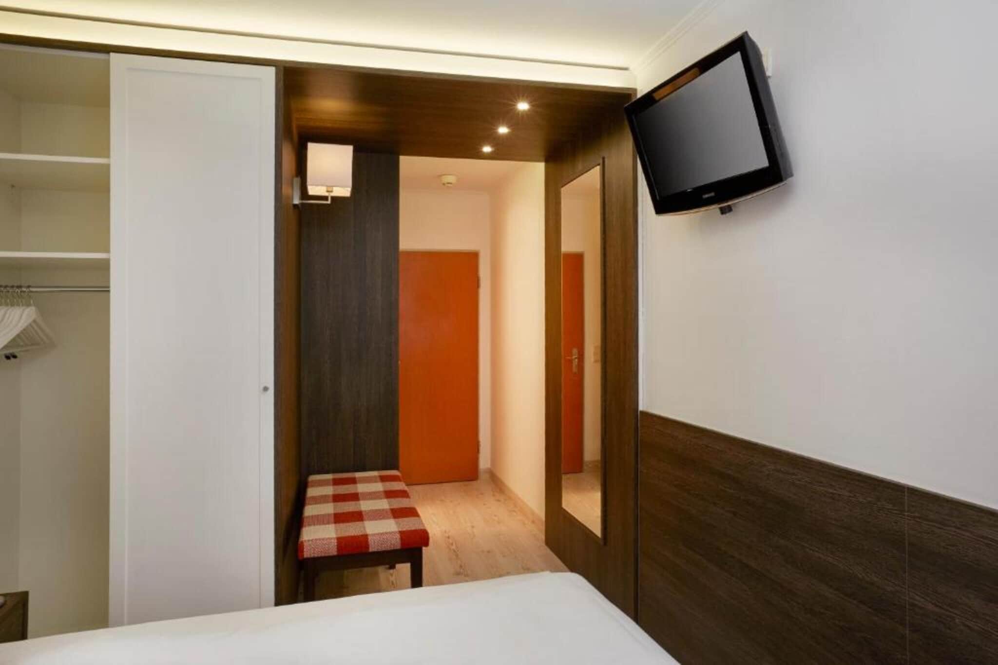 H Hotel Nürnberg-Comfort Double Room - Slaapkamer
