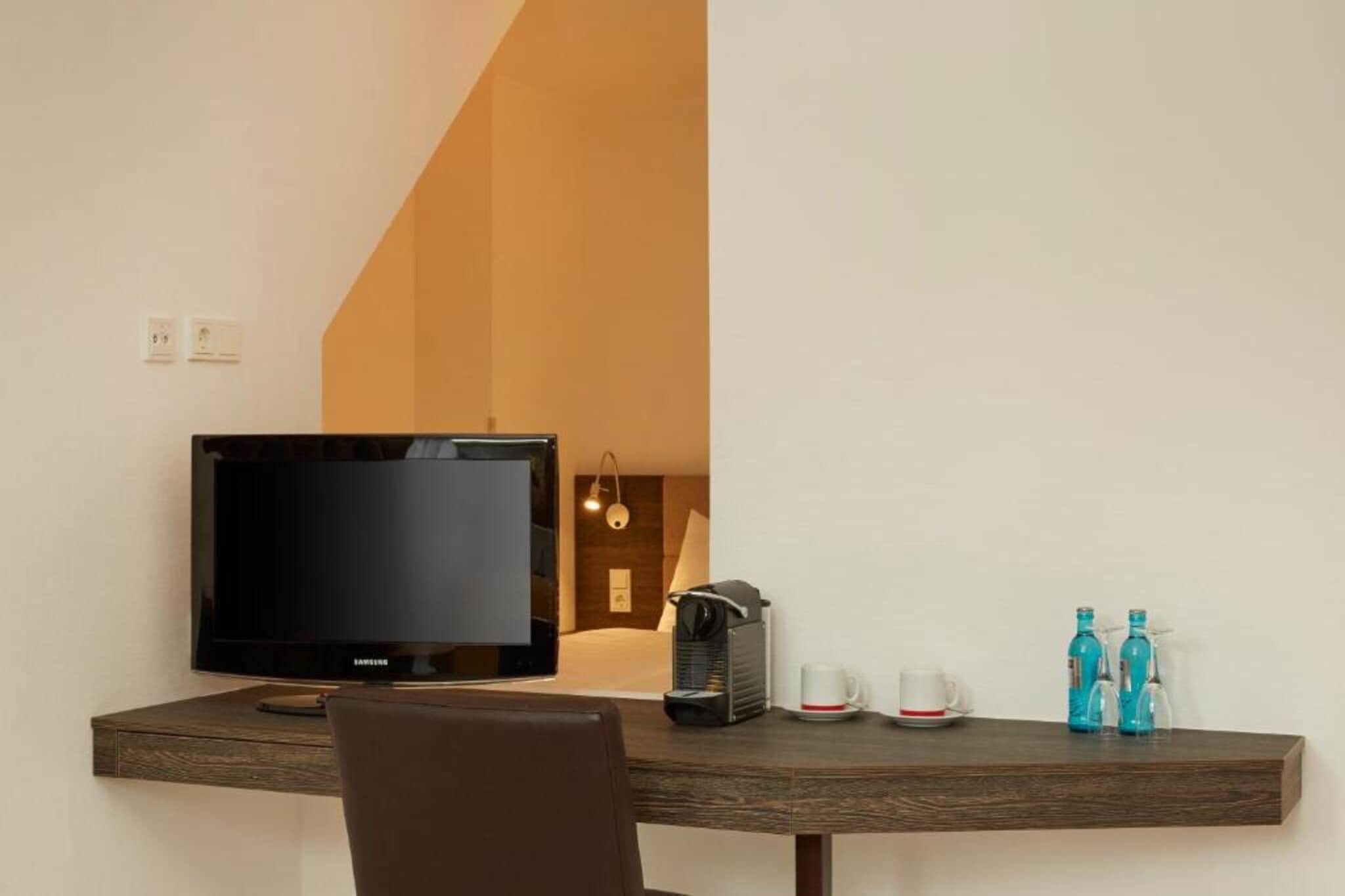H Hotel Nürnberg-Studio - Bedroom