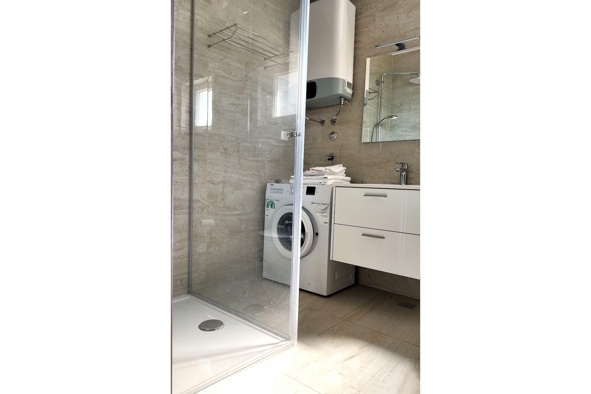 Apartment Azure Suite - Badezimmer