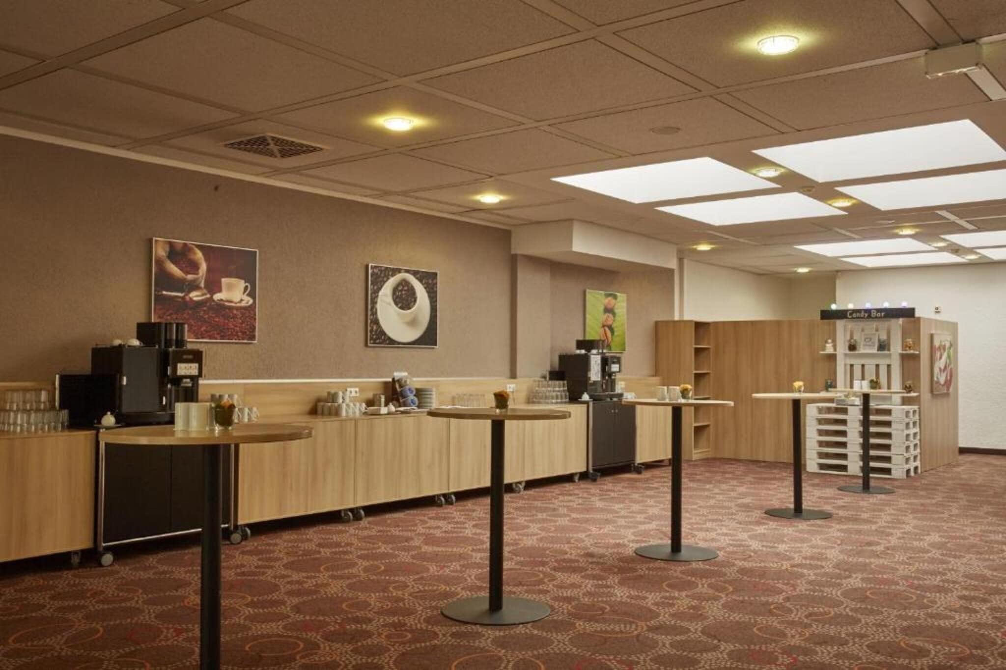 H Hotel Wiesbaden Niedernhausen- Business Double Room - Cuisine