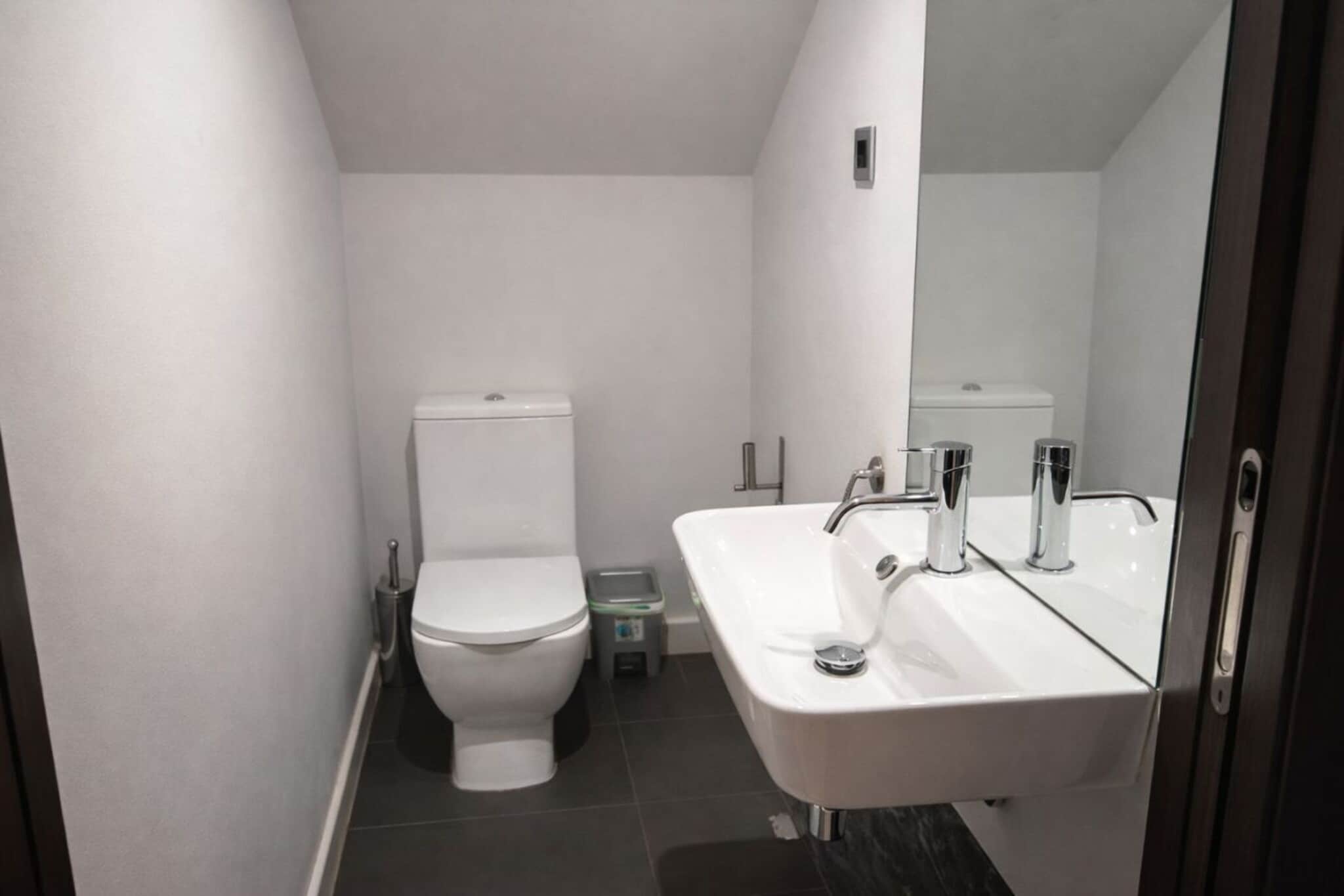 Pilar de Zaragoza Hab 9 - Badkamer