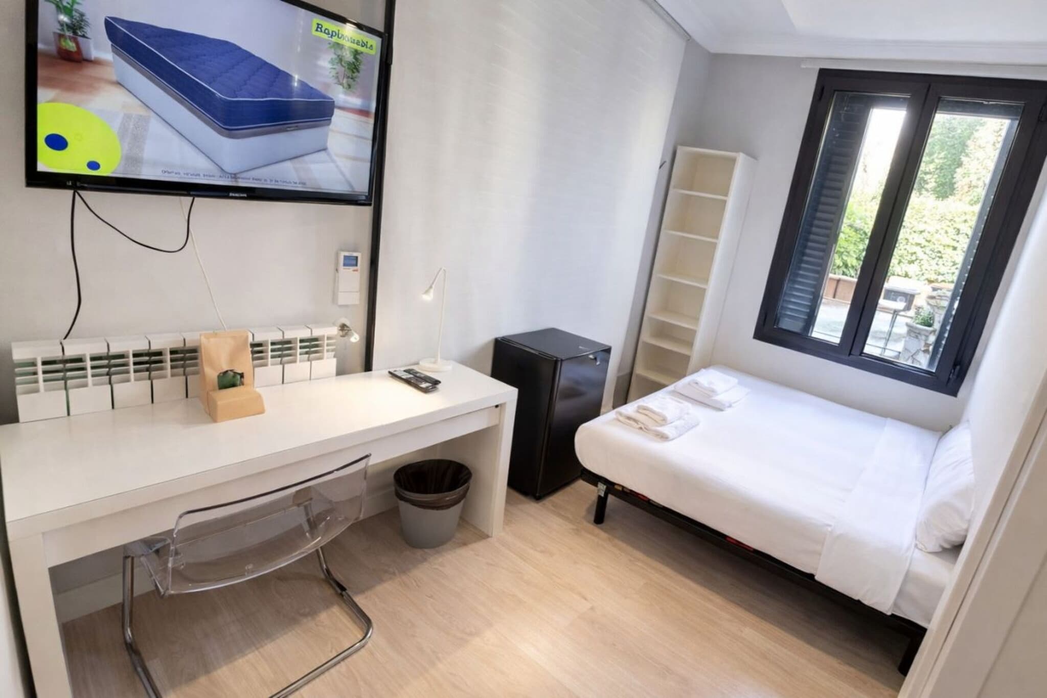 Pilar de Zaragoza Hab 4 - Slaapkamer