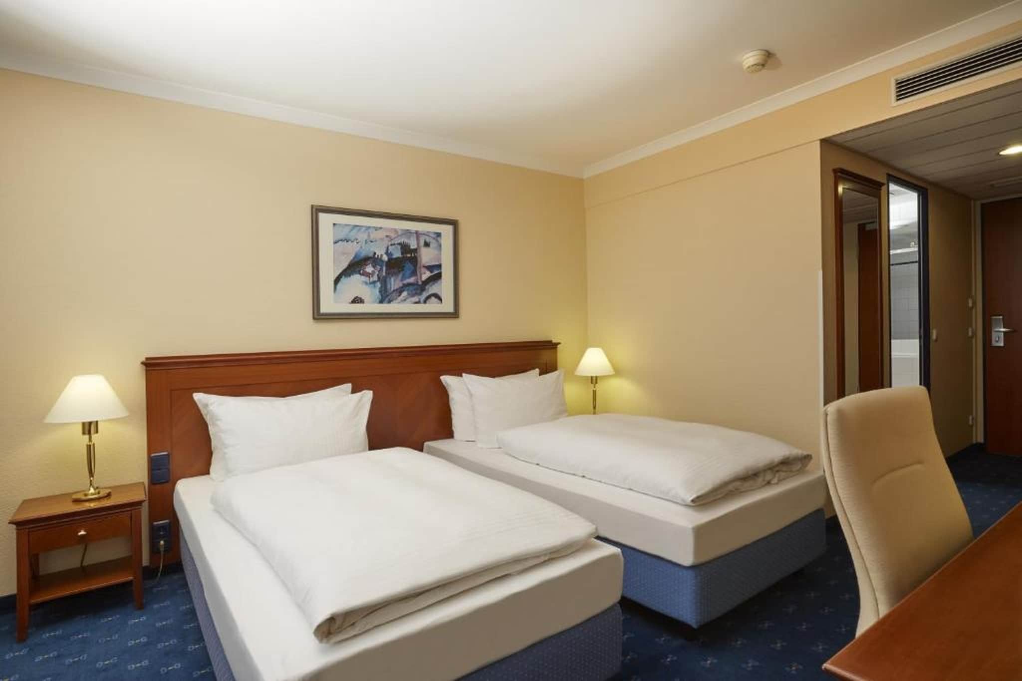 H4 Hotel Kassel - Deluxe Duite - Slaapkamer