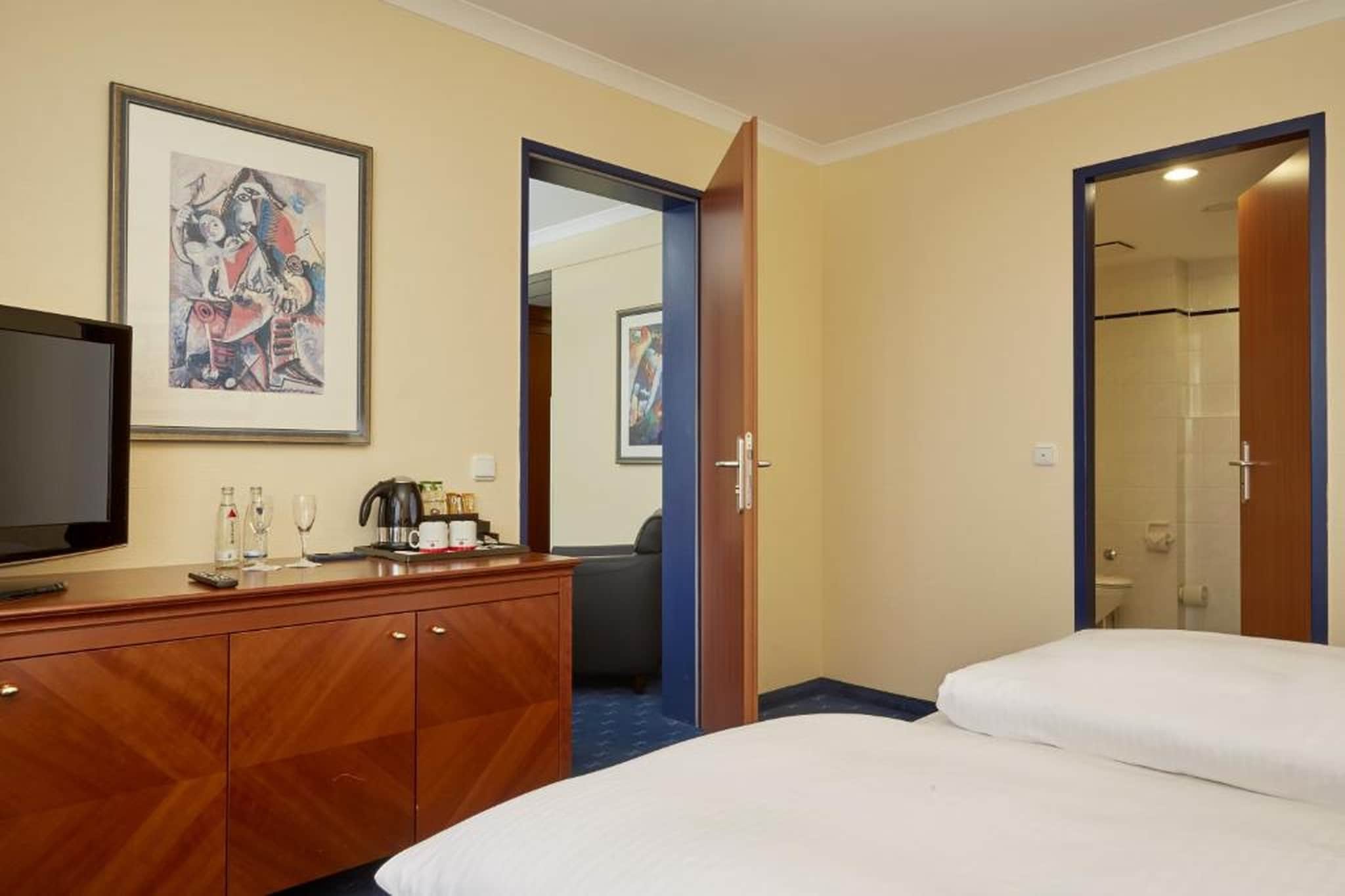 H4 Hotel Kassel - Deluxe Duite - Slaapkamer