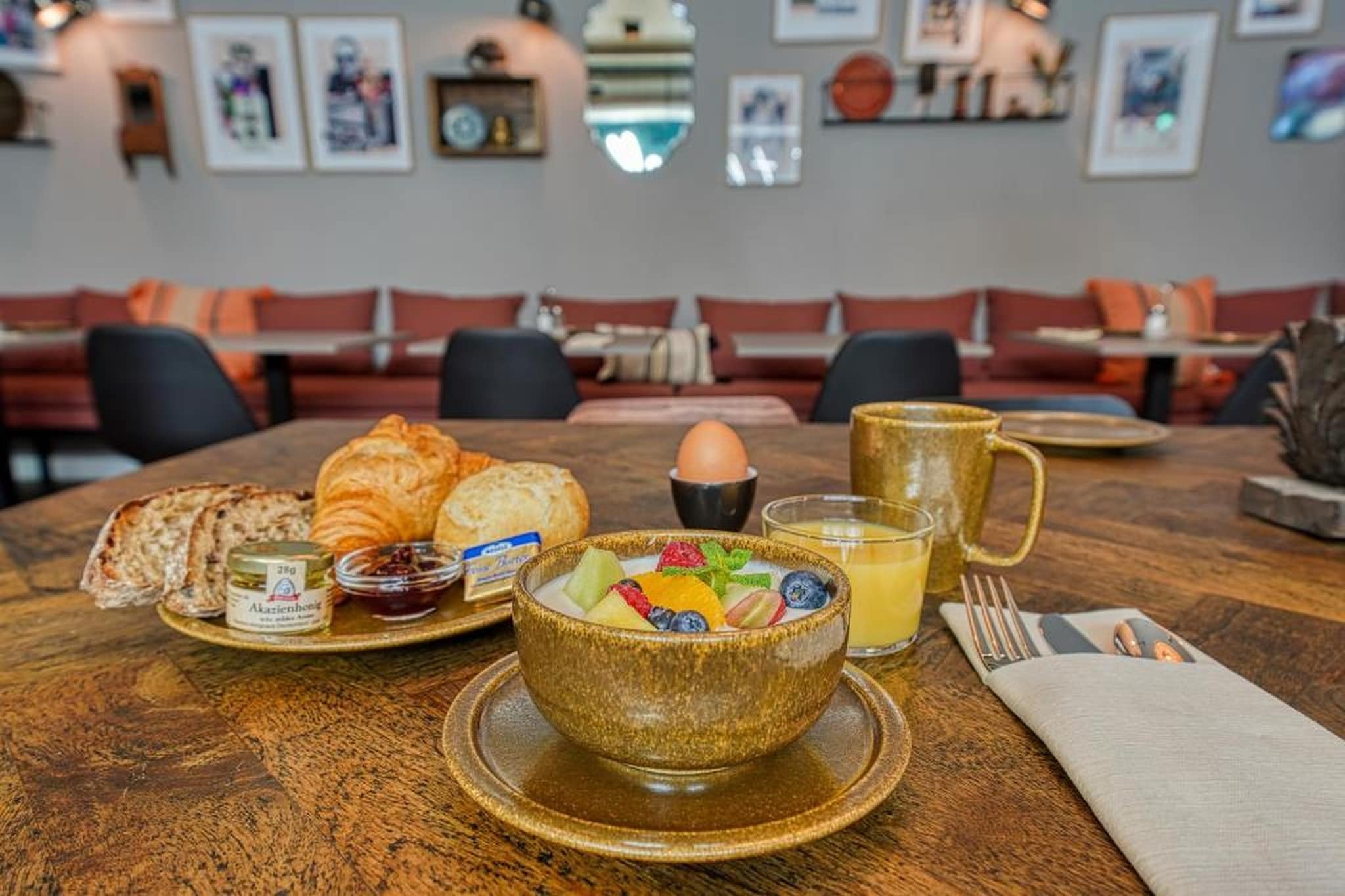 Vienna House Easy Bonn - Standard Accessible Room Double - Image-tags.hotelfacilitiesandservices