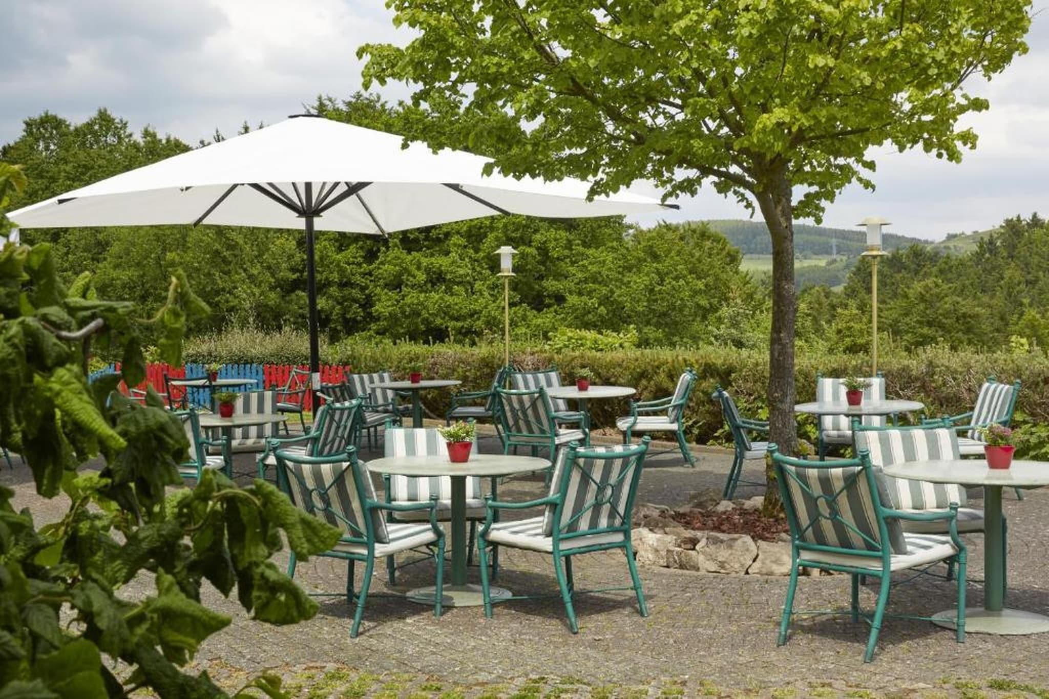 H Hotel Willingen-Family Room - valley view „Schneeberg" - Gardens in summer