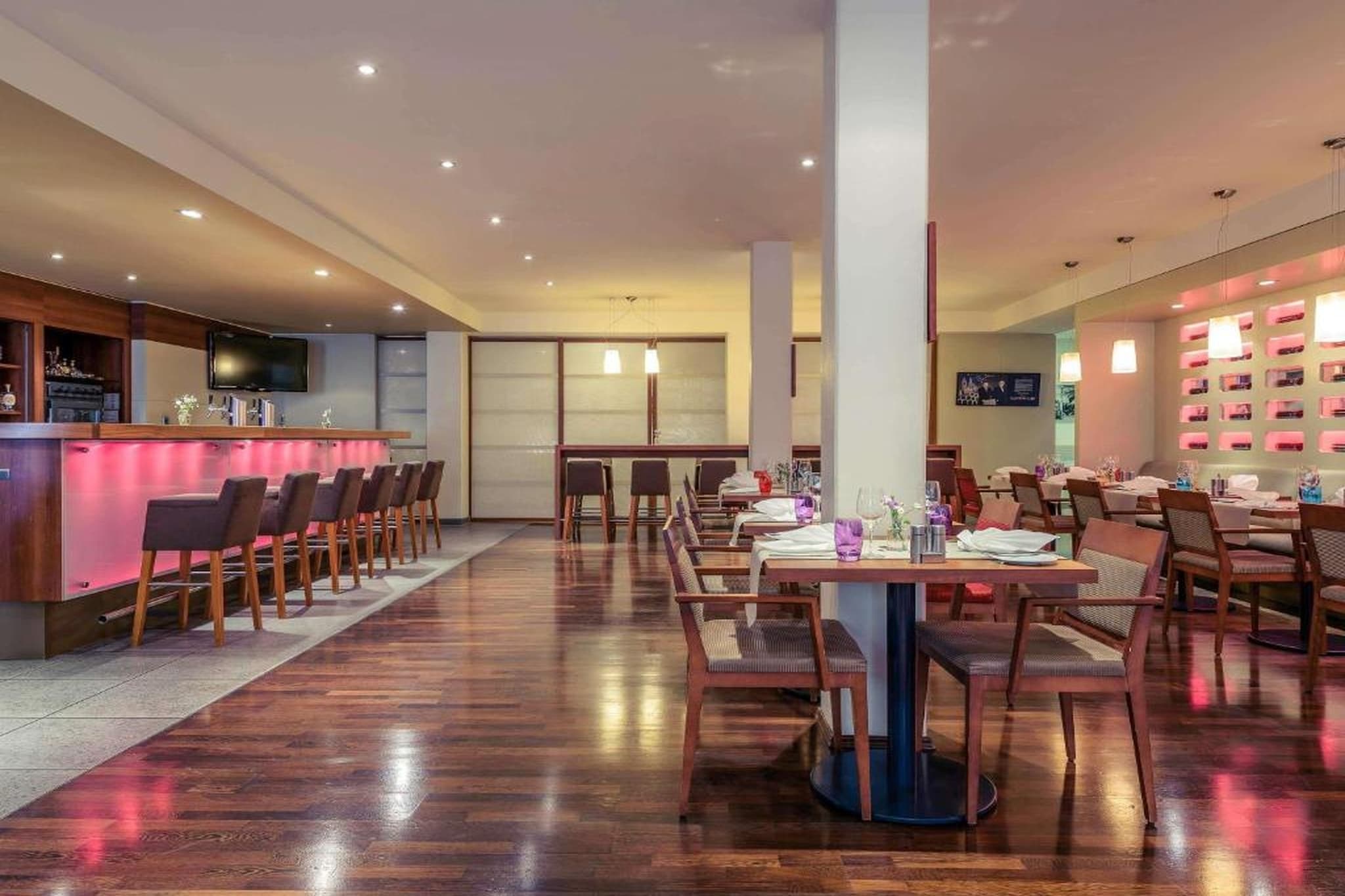 Mercure Hotel Berlin City West - Standard Twin Room - Image-tags.hotelfacilitiesandservices
